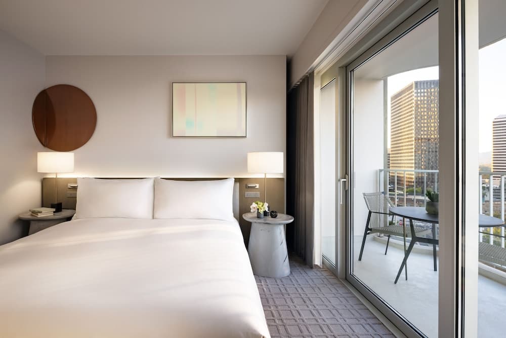 Fairmont Gold, 1 King Bed (Hearing Accessible) at Fairmont Century Plaza Los Angeles at Beverly Hills in Los Angeles, CA