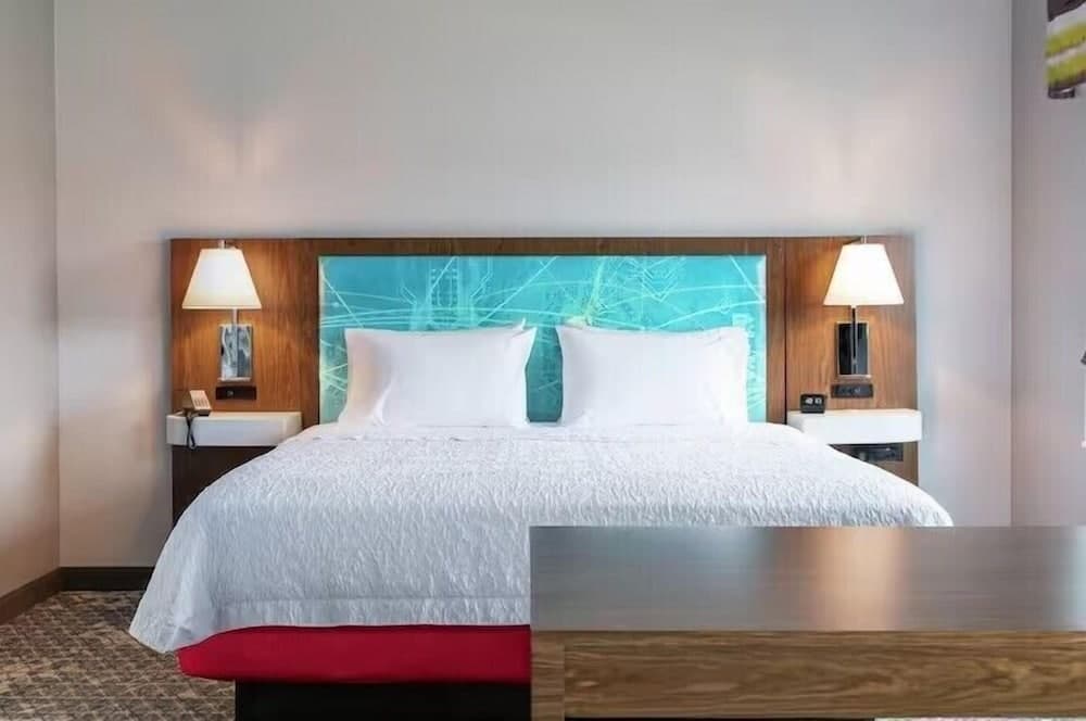 Suite, 1 King Bed, Accessible, Refrigerator & Microwave at Hampton Inn & Suites Chico in Chico, CA