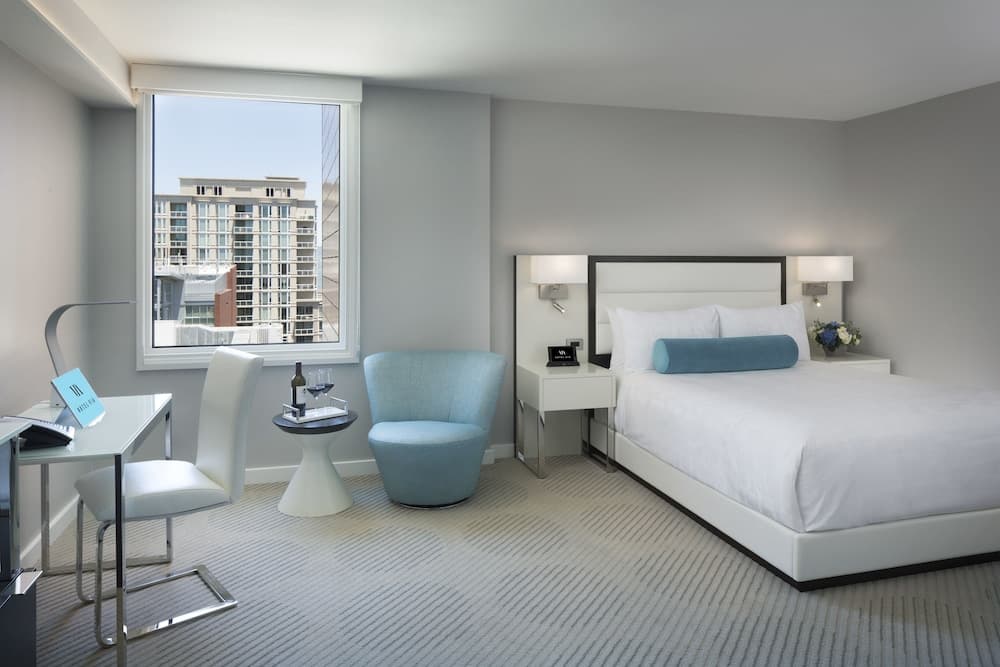 Harbor View Queen at Hotel Via in San Francisco, CA