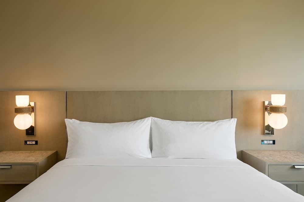 Room, 1 King Bed (Hearing Accessible) at Renaissance ClubSport Aliso Viejo Laguna Beach Hotel in Aliso Viejo, CA