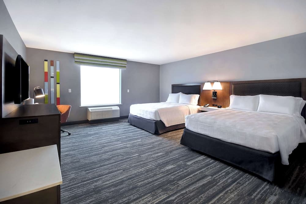 Room, 2 Queen Beds, Refrigerator & Microwave (Bathtub) at Hampton Inn & Suites Las Vegas Convention Center - No Resort Fee in Las Vegas, NV