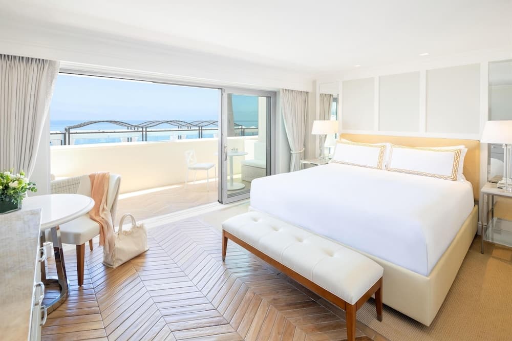 Room, 1 King Bed, Pool View at Surf & Sand Laguna Beach in Laguna Beach, CA
