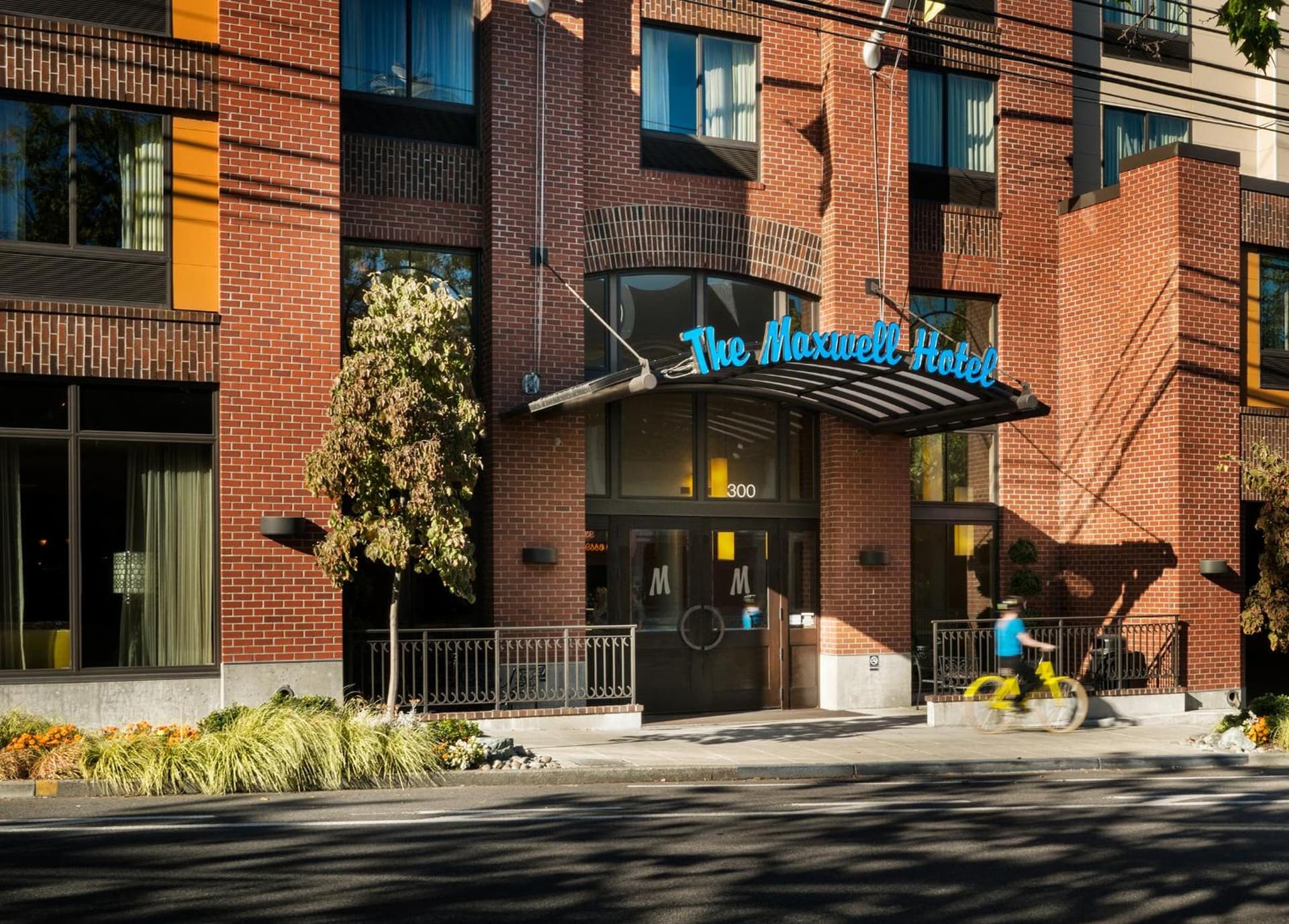 Staypineapple, The Maxwell Hotel, Seattle Center Seattle exterior or lobby in Seattle, WA — main listing photo
