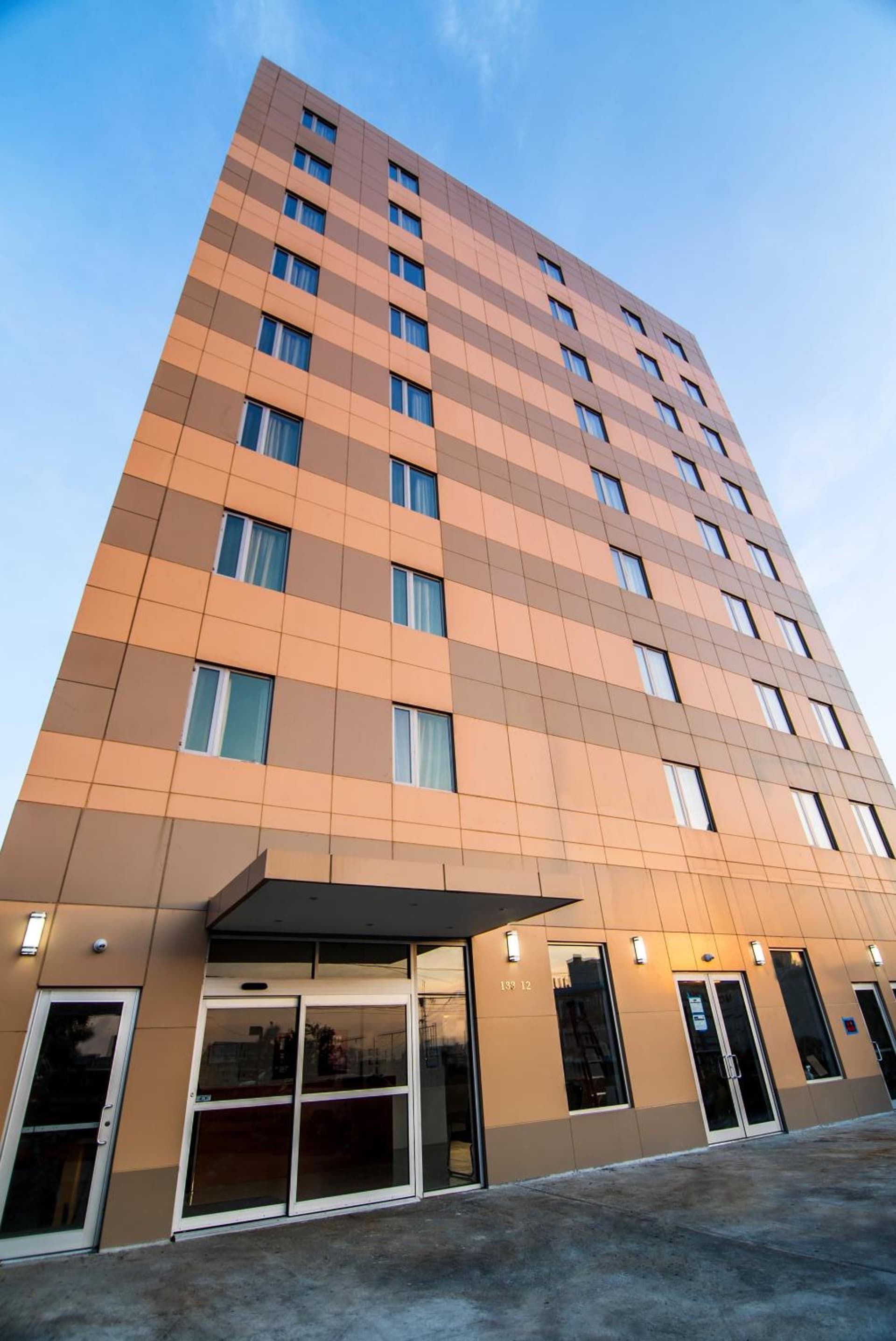 John Hotel — hotel in Queens, New York