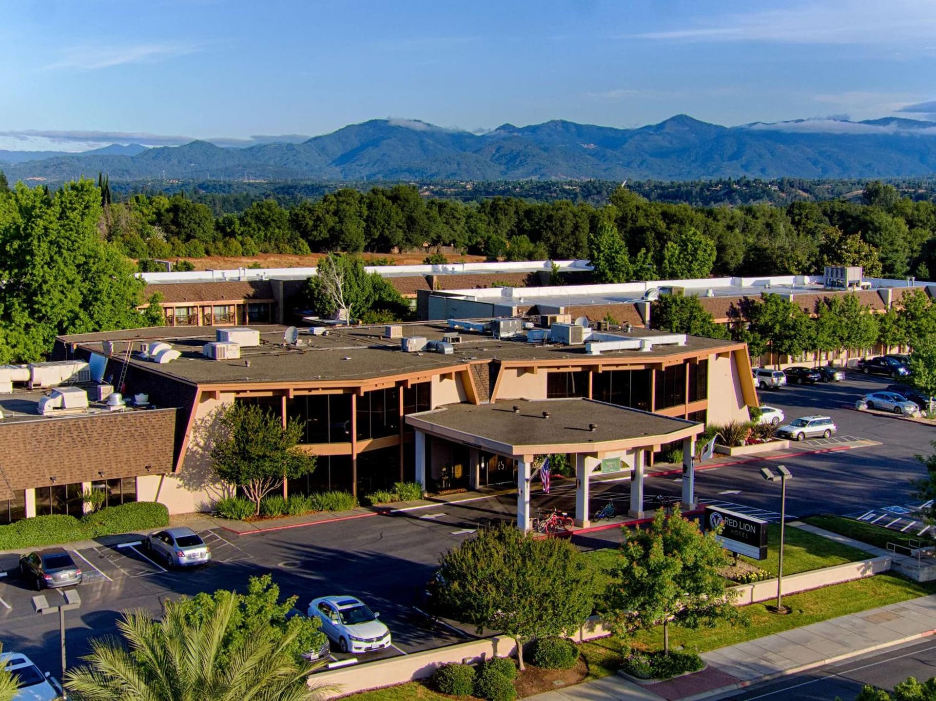 Red Lion Hotel Redding — hotel in Redding, California