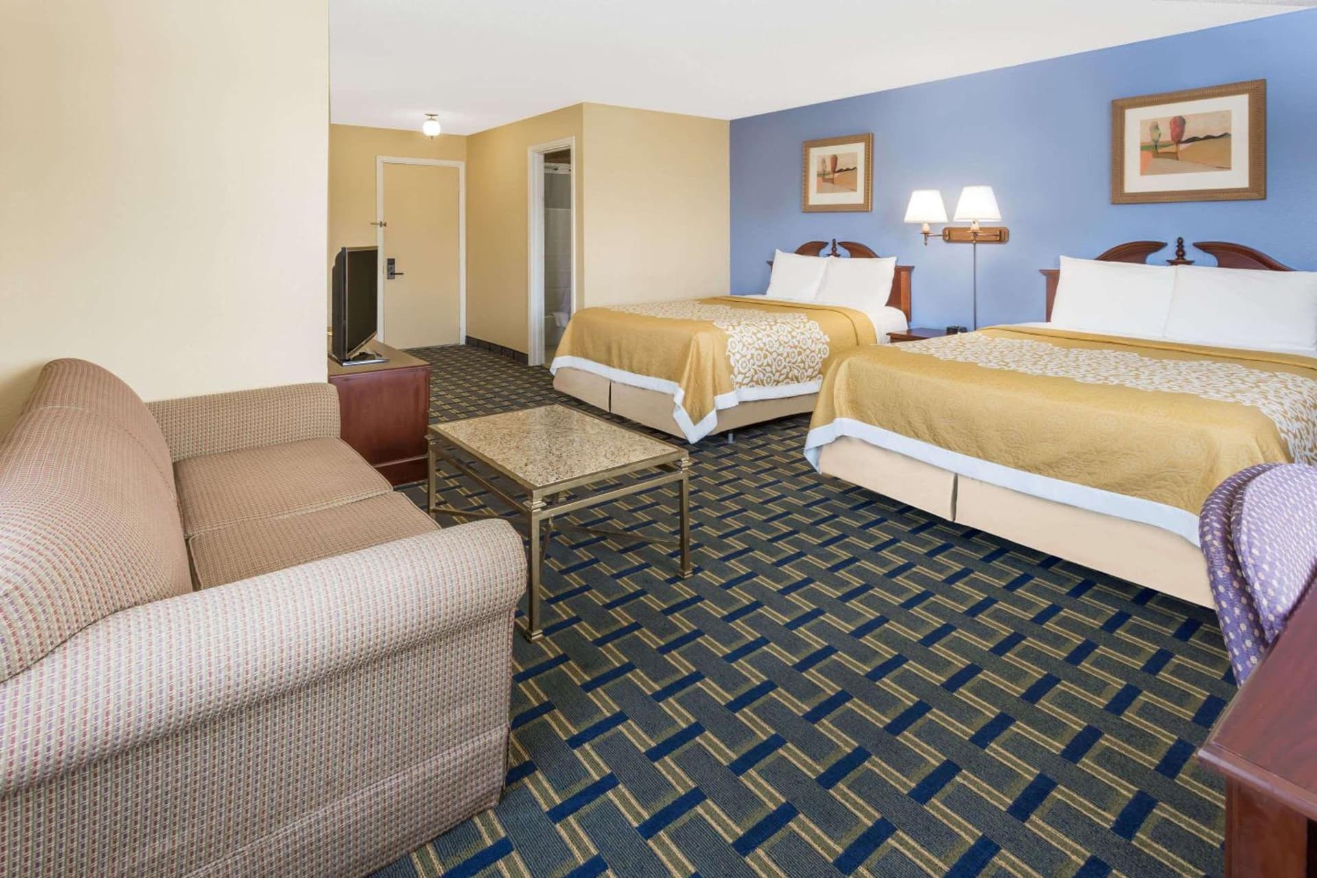 Days Inn by Wyndham Plymouth property views in Plymouth, IN — gallery photo 3
