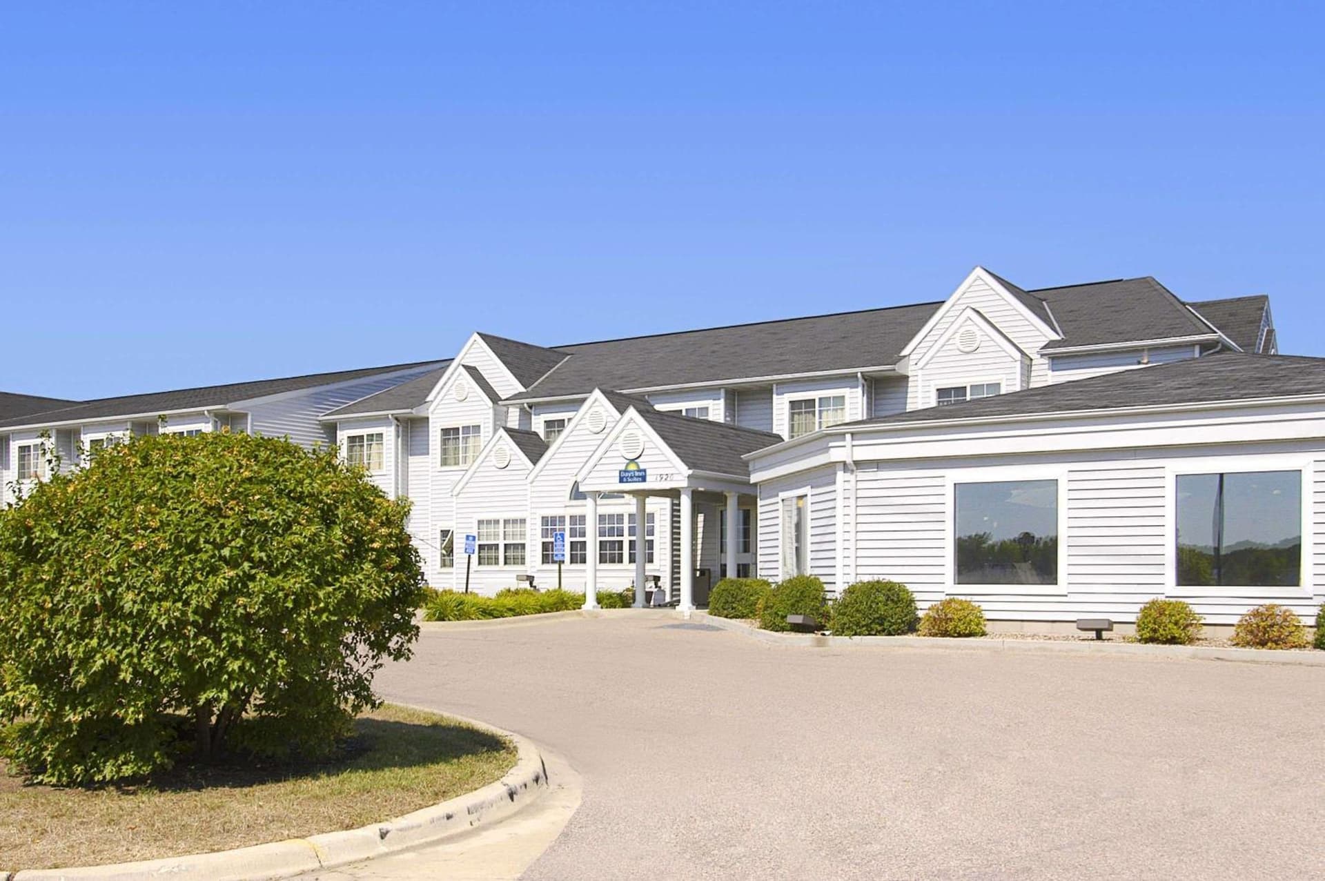 Days Inn by Wyndham Faribault featured exterior or lobby in Faribault, MN — similar hotel