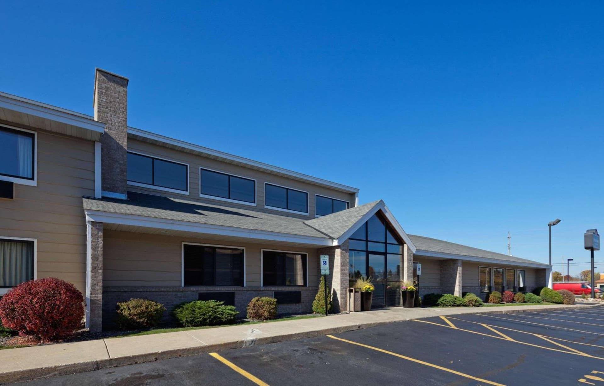 AmericInn by Wyndham Hartford WI — hotel in Hartford, Wisconsin