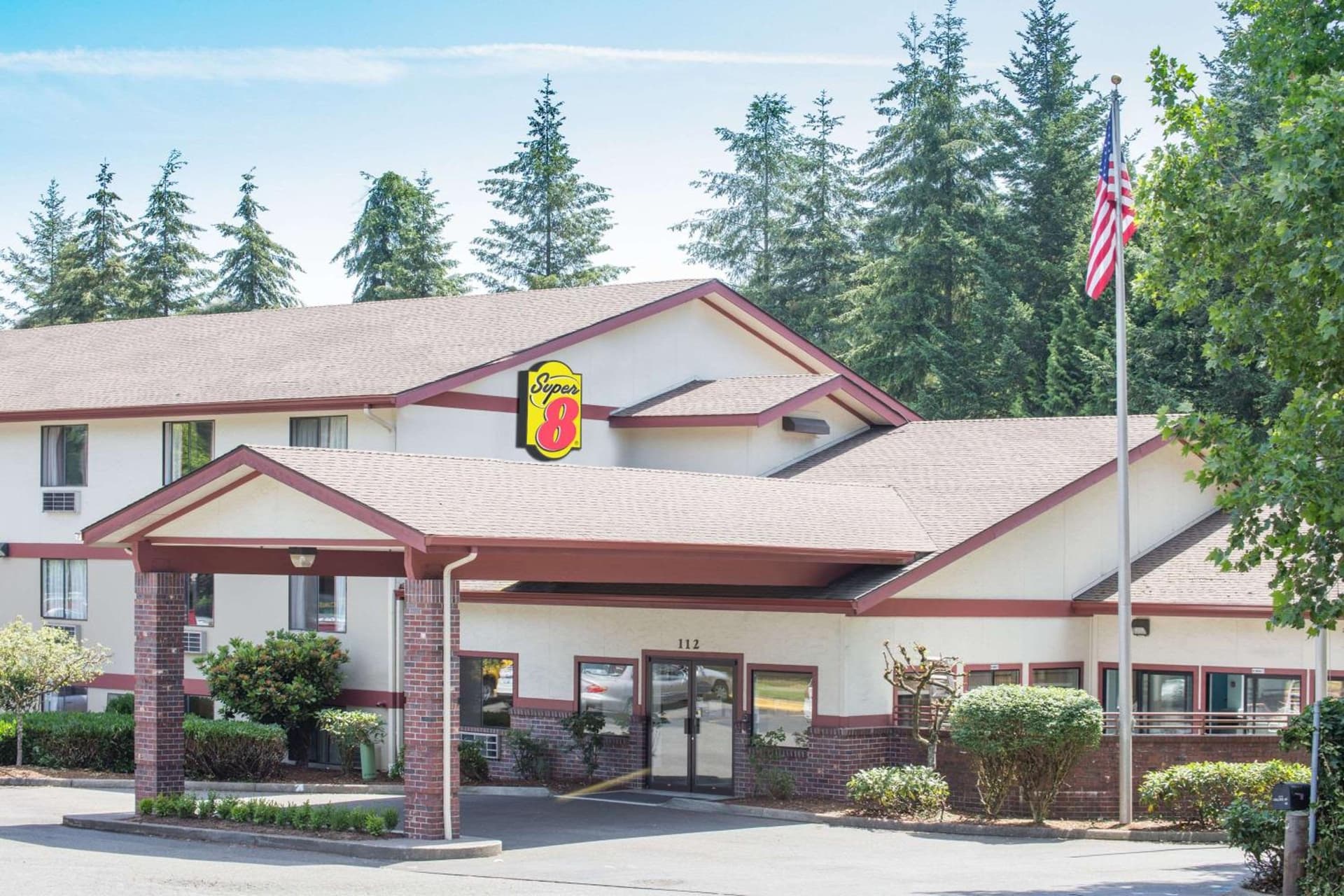 Super 8 by Wyndham Lacey Olympia Area — hotel in Lacey, Washington