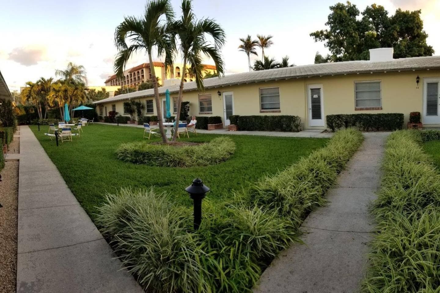 The Grove Beach Condominiums — hotel in Delray Beach, Florida