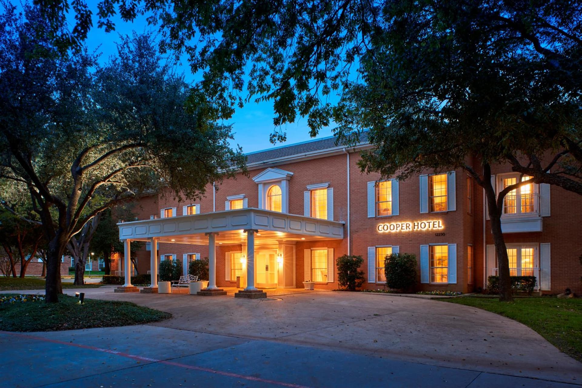Cooper Hotel Conference Center & Spa — hotel in Dallas, Texas