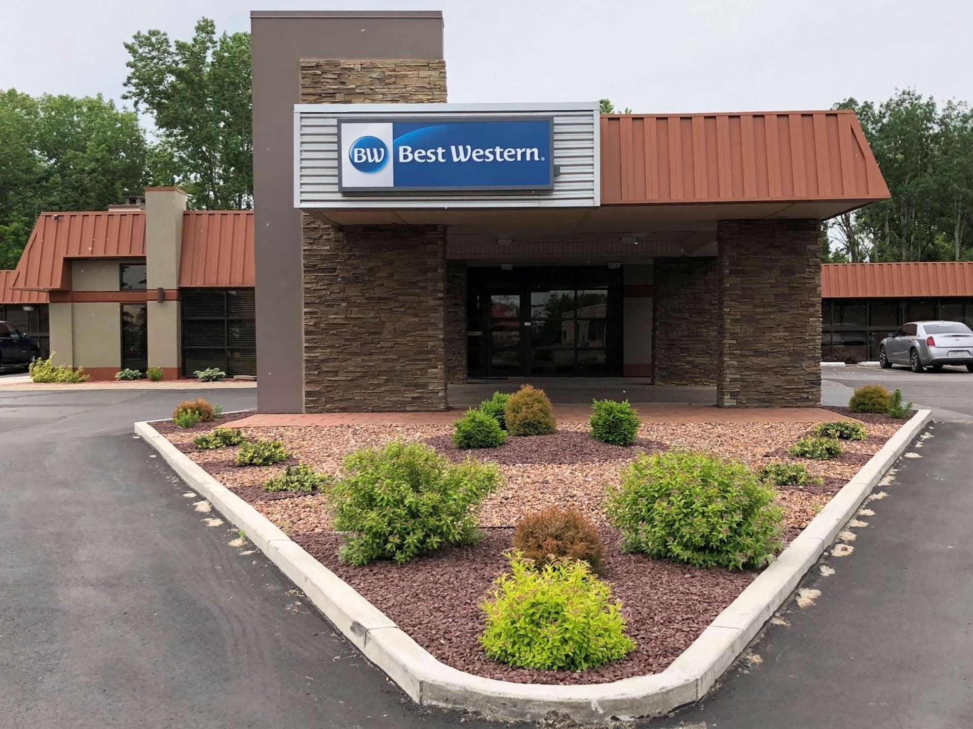 Best Western Gateway Adirondack Inn — hotel in Utica, New York