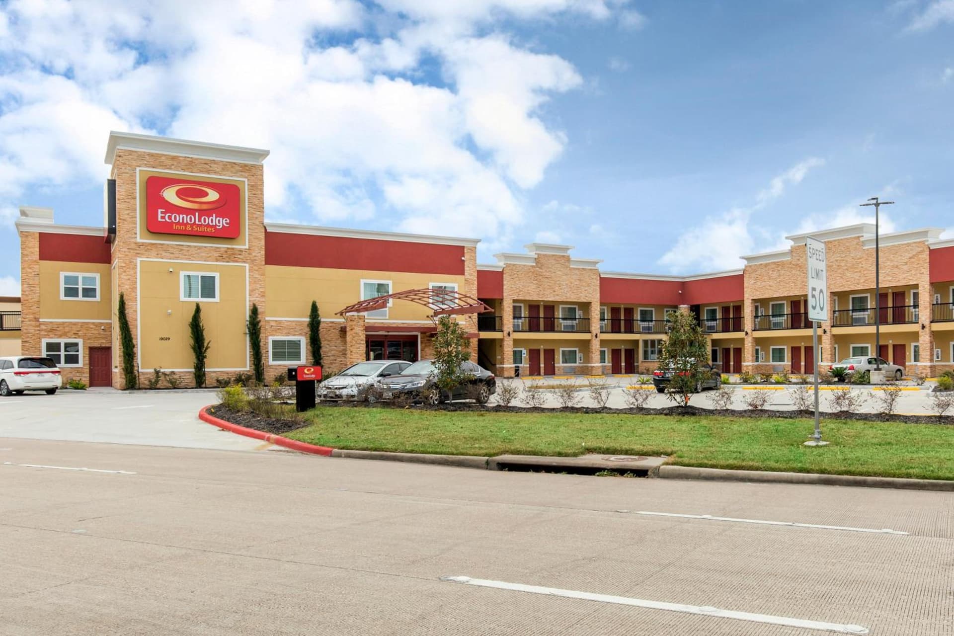 Econo Lodge Inn & Suites Houston Willowbrook featured exterior or lobby in Houston, TX — similar hotel