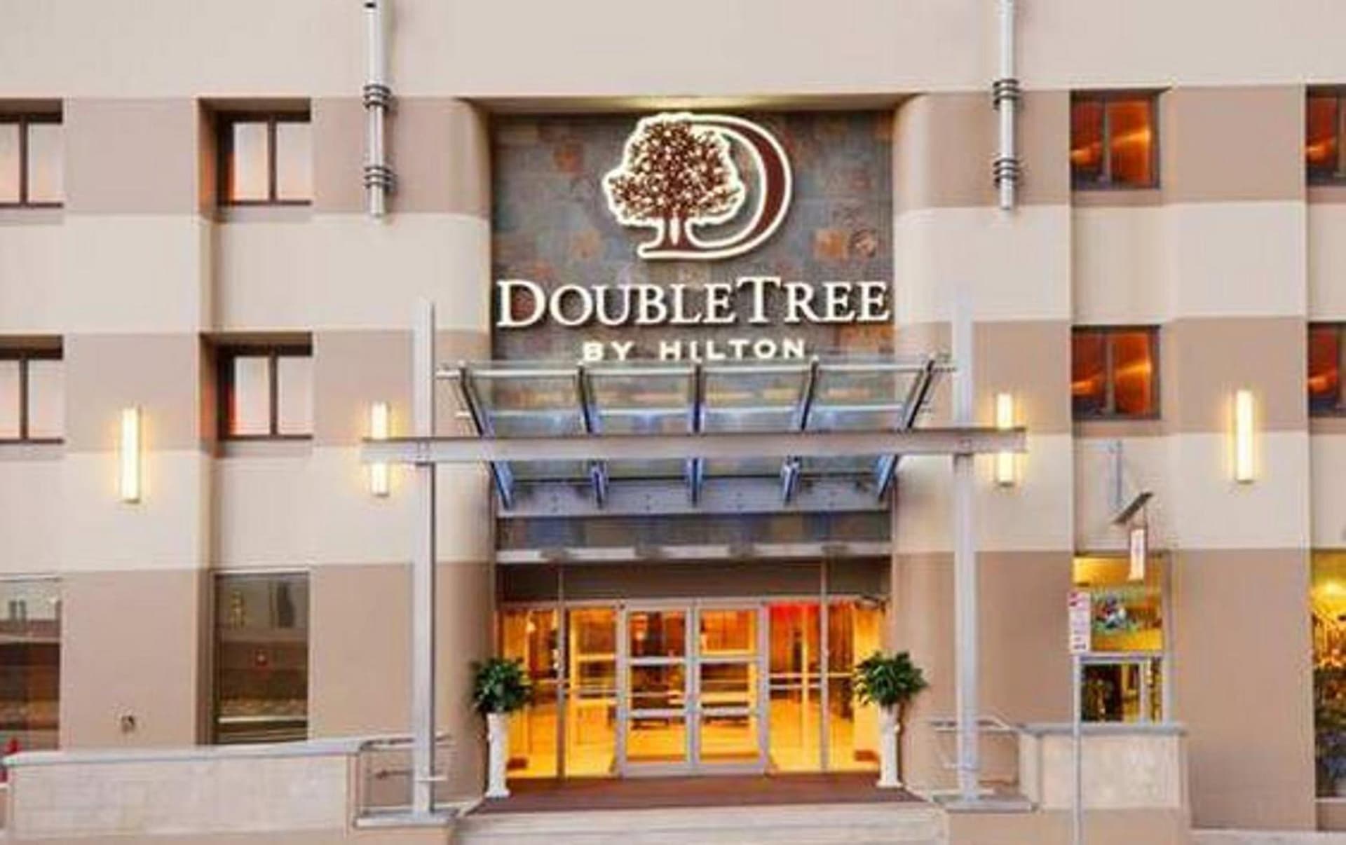 DoubleTree by Hilton Hotel & Suites Pittsburgh Downtown — hotel in Pittsburgh, Pennsylvania