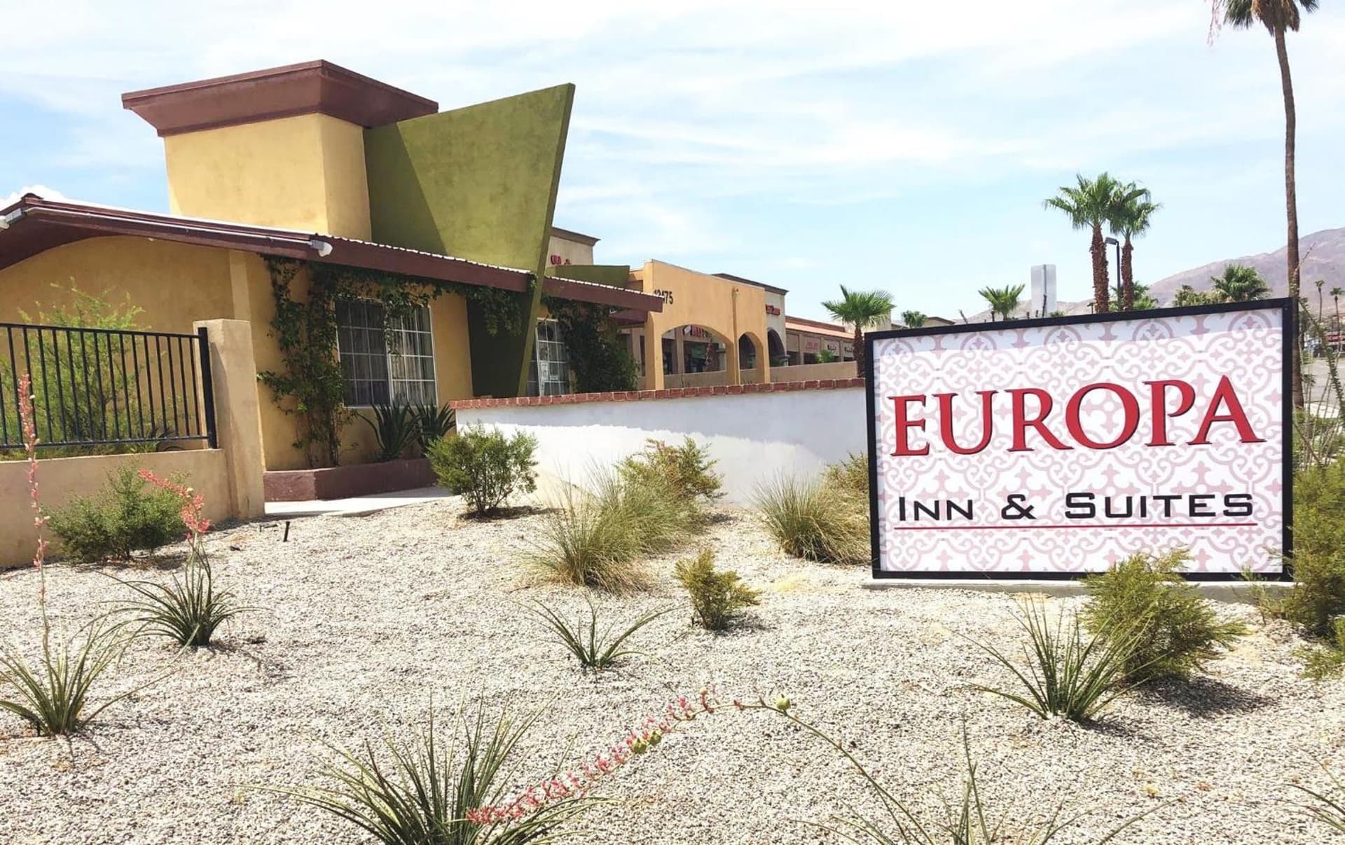 Europa Inn & Suites — hotel in Desert Hot Springs, California
