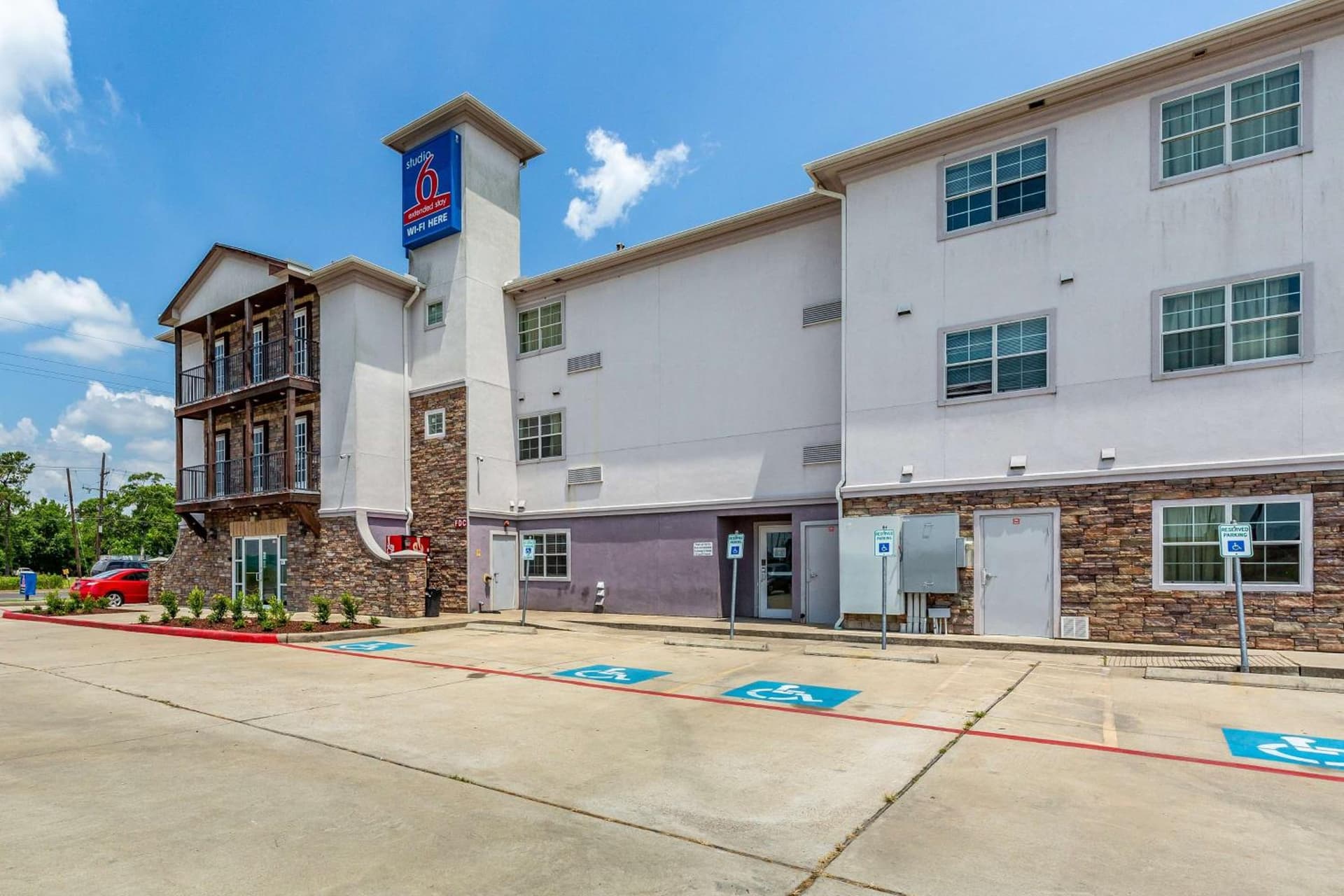 Studio 6-Orange, TX featured exterior or lobby in Orange, TX — similar hotel