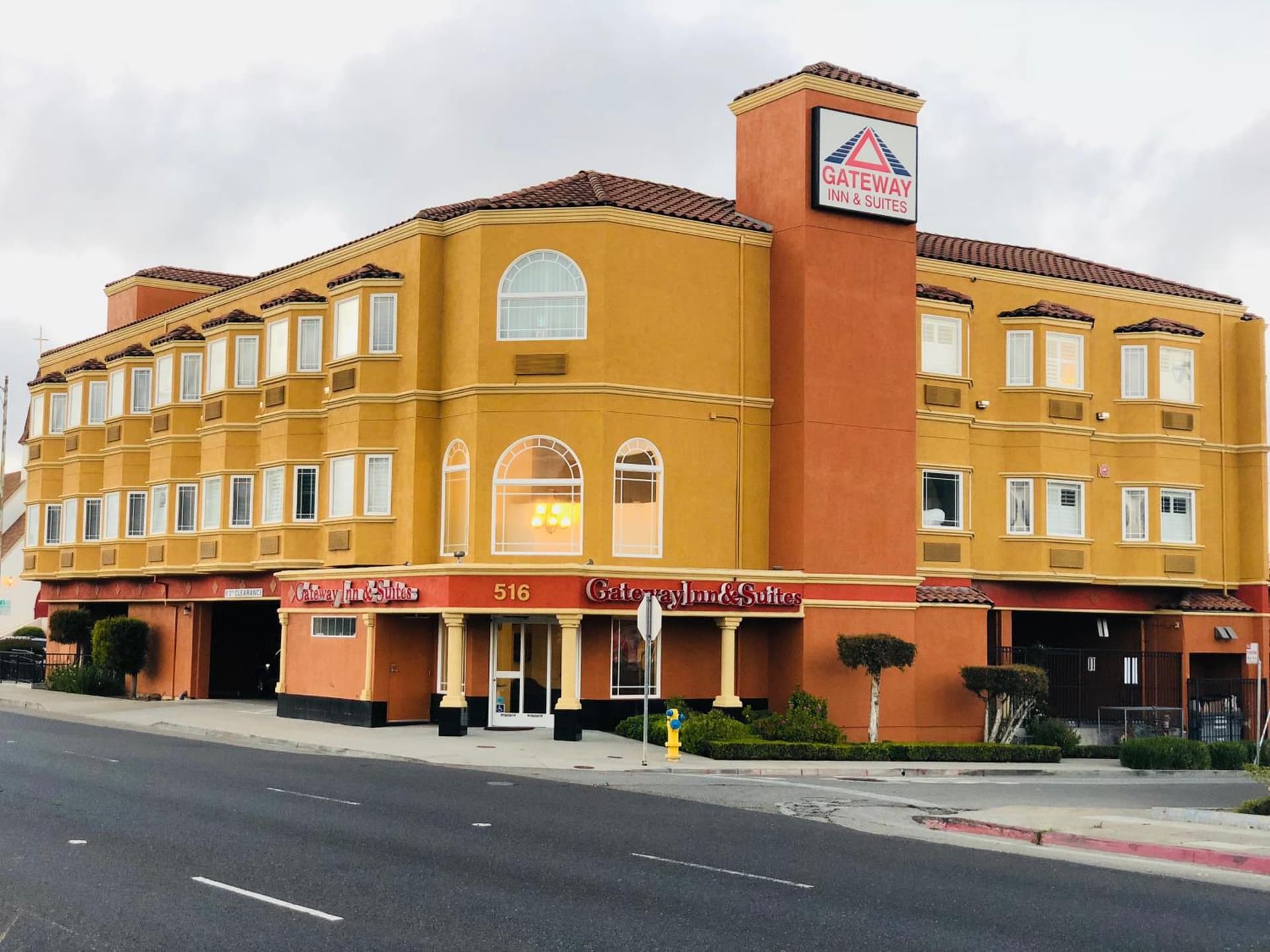 Gateway Inn and Suites San Francisco SFO Airport featured exterior or lobby in San Bruno, CA — similar hotel