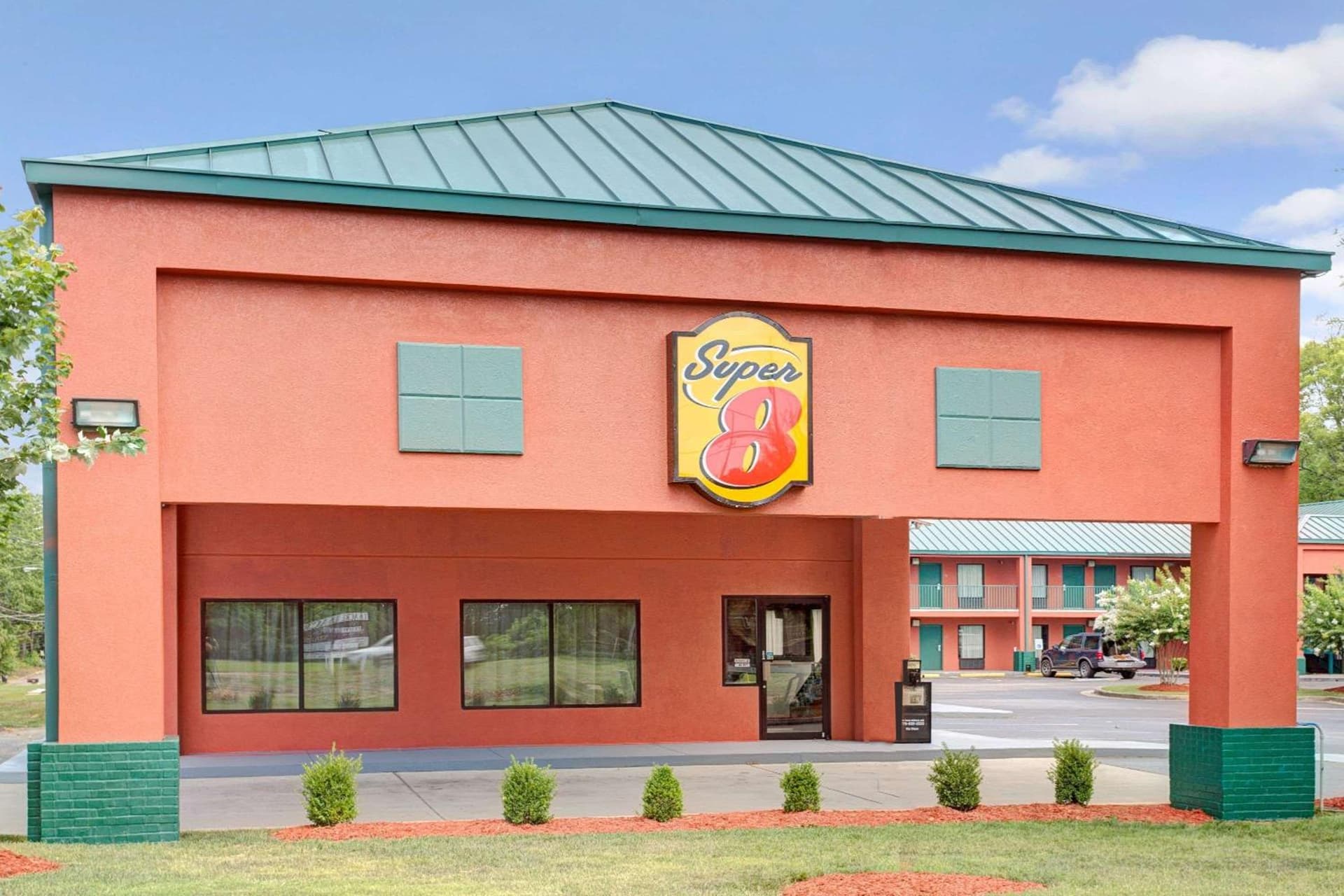 Super 8 by Wyndham Gainesville — hotel in Gainesville, Georgia