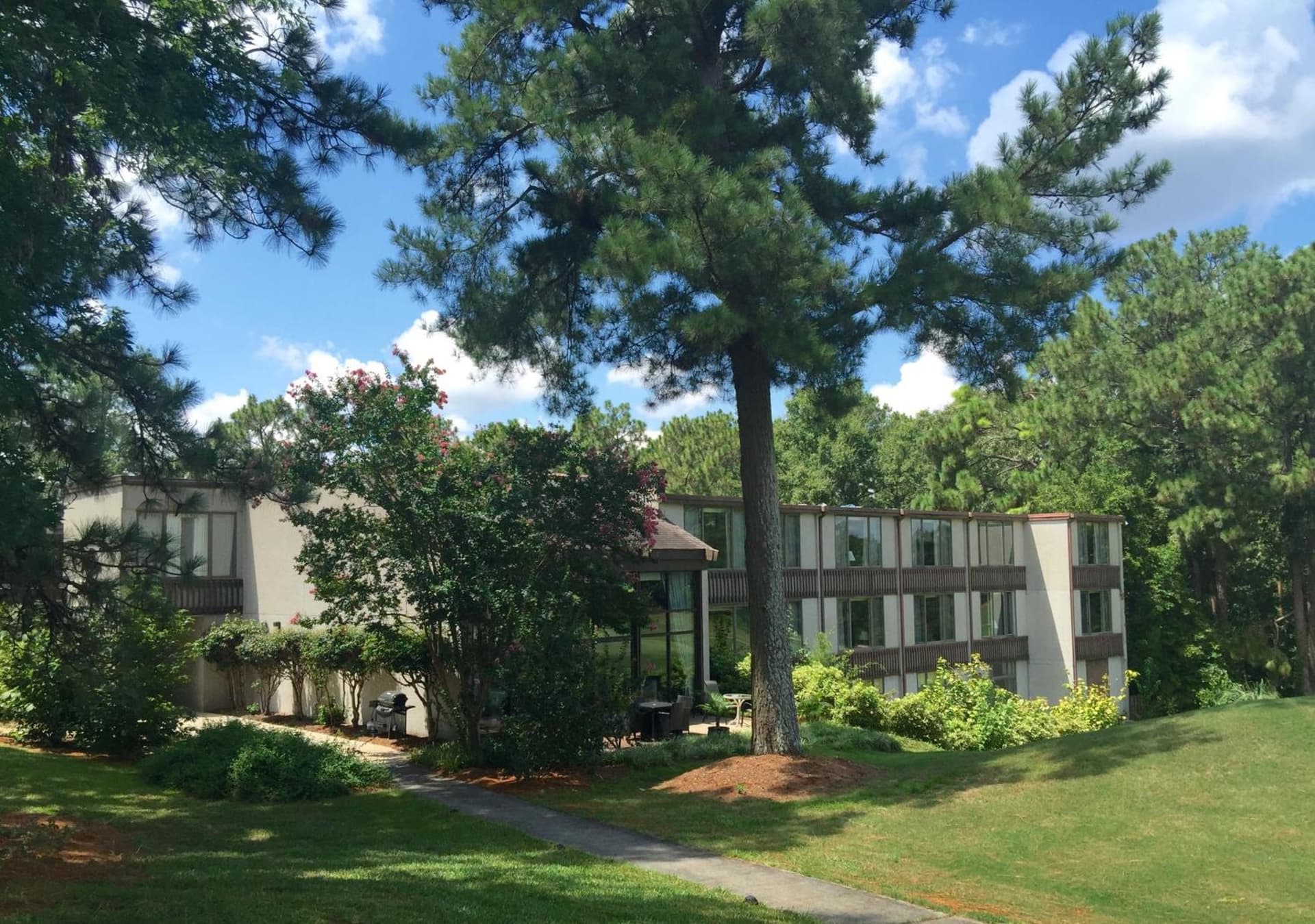 The Inn at Houndslake exterior or lobby in Aiken, SC — main listing photo