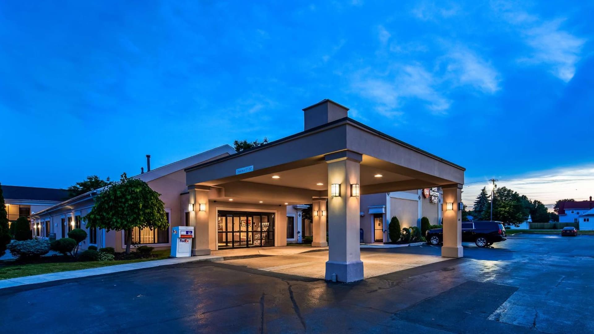 Best Western Galleria Inn & Suites featured exterior or lobby in Cheektowaga, NY — similar hotel