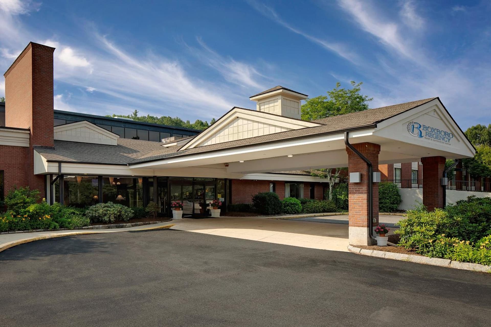 Boxboro Regency — hotel in Devens, Massachusetts