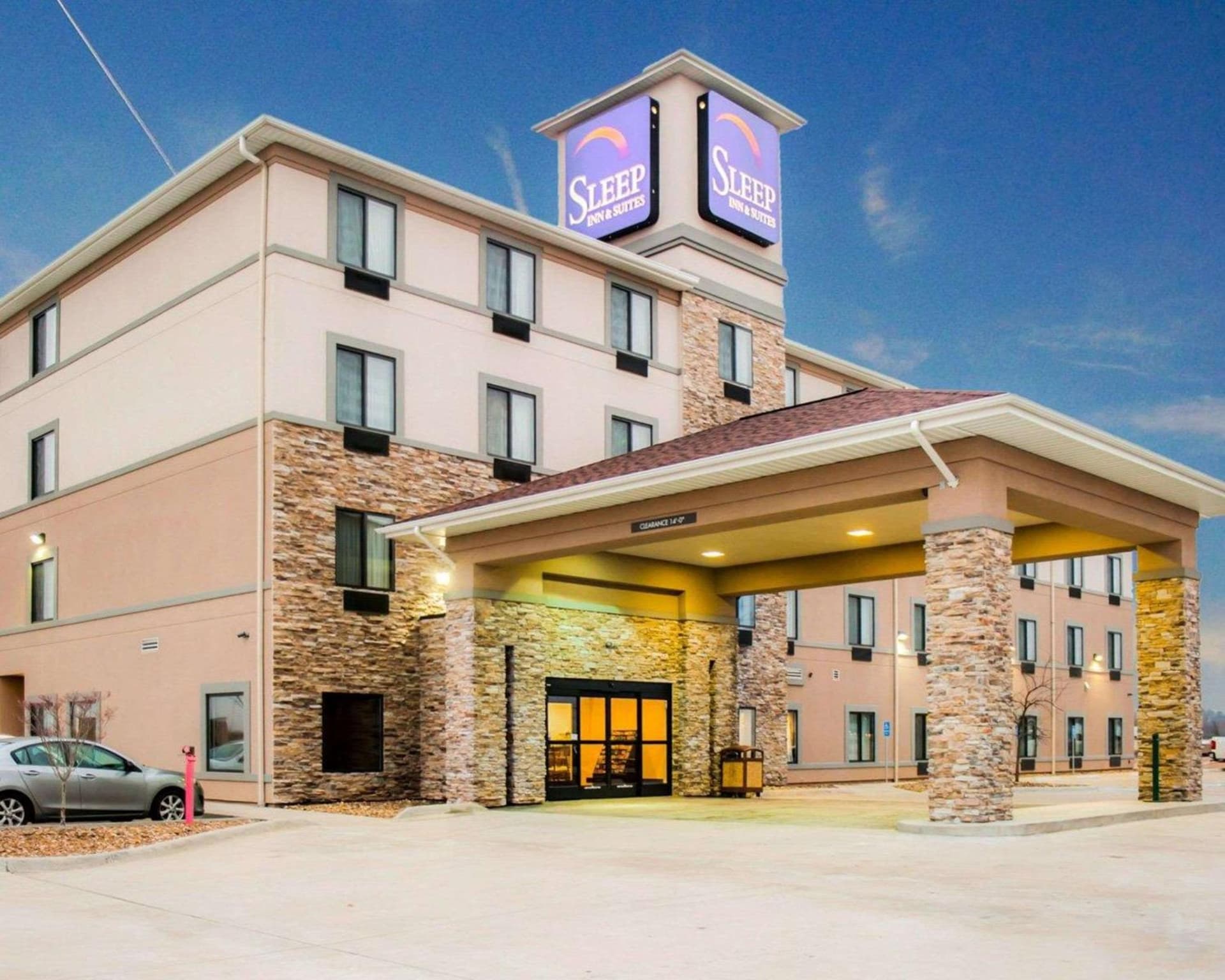 Sleep Inn & Suites Fort Campbell — hotel in Hopkinsville, Kentucky