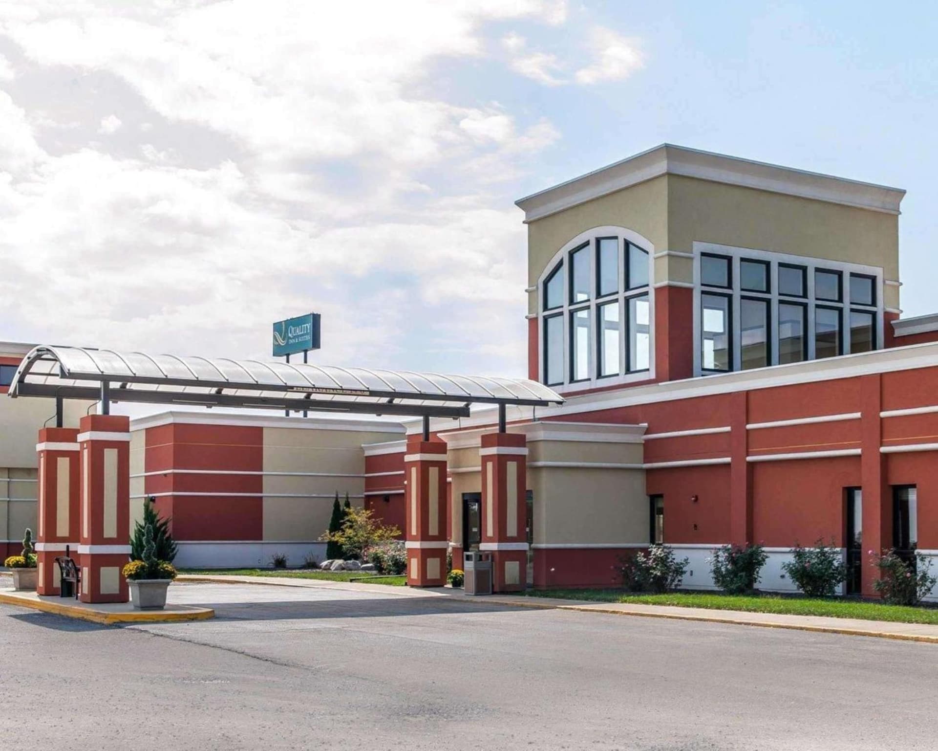 Quality Inn & Suites Mattoon South — hotel in Mattoon, Illinois