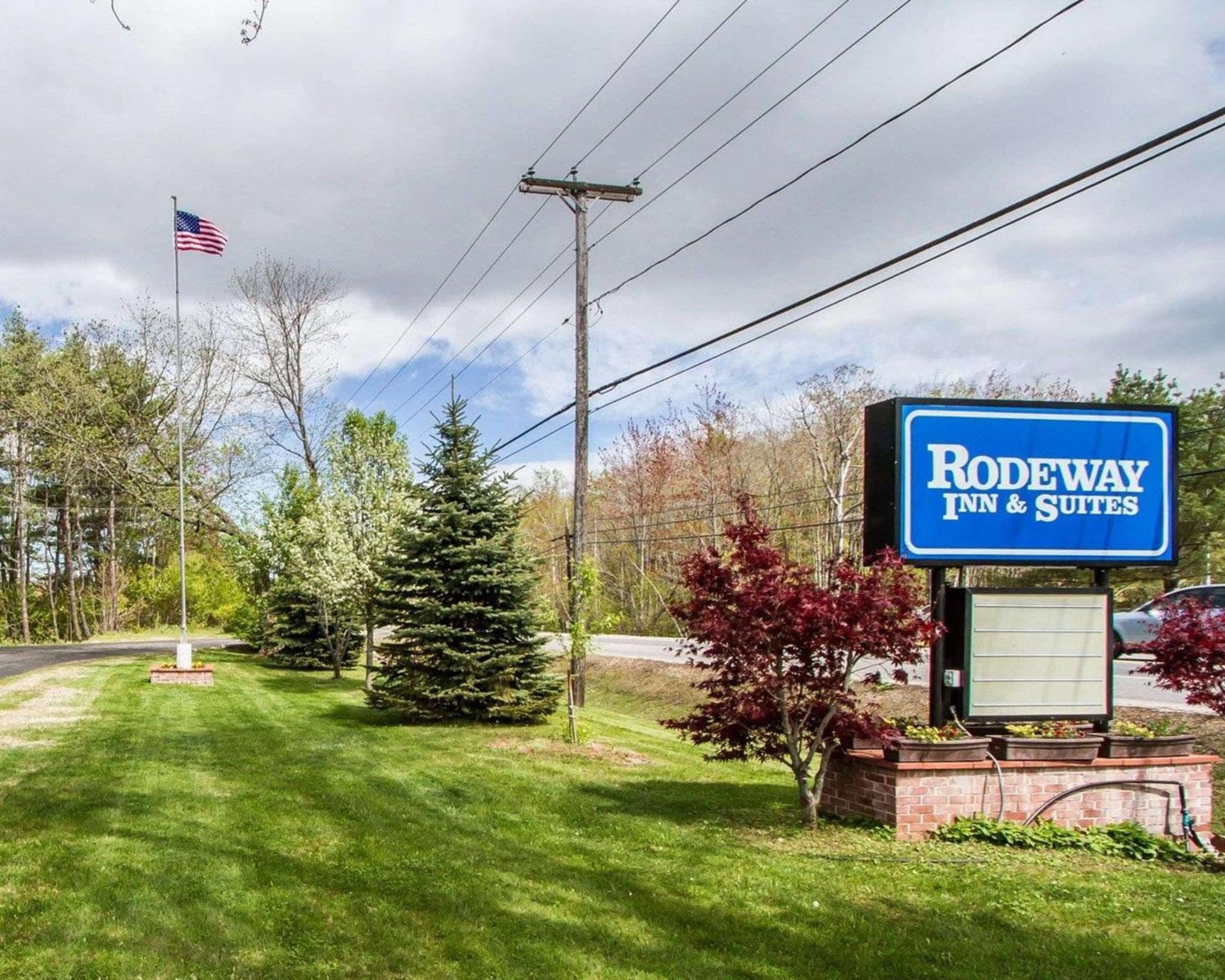 Rodeway Inn & Suites Brunswick near Hwy 1 — hotel in Brunswick, Georgia
