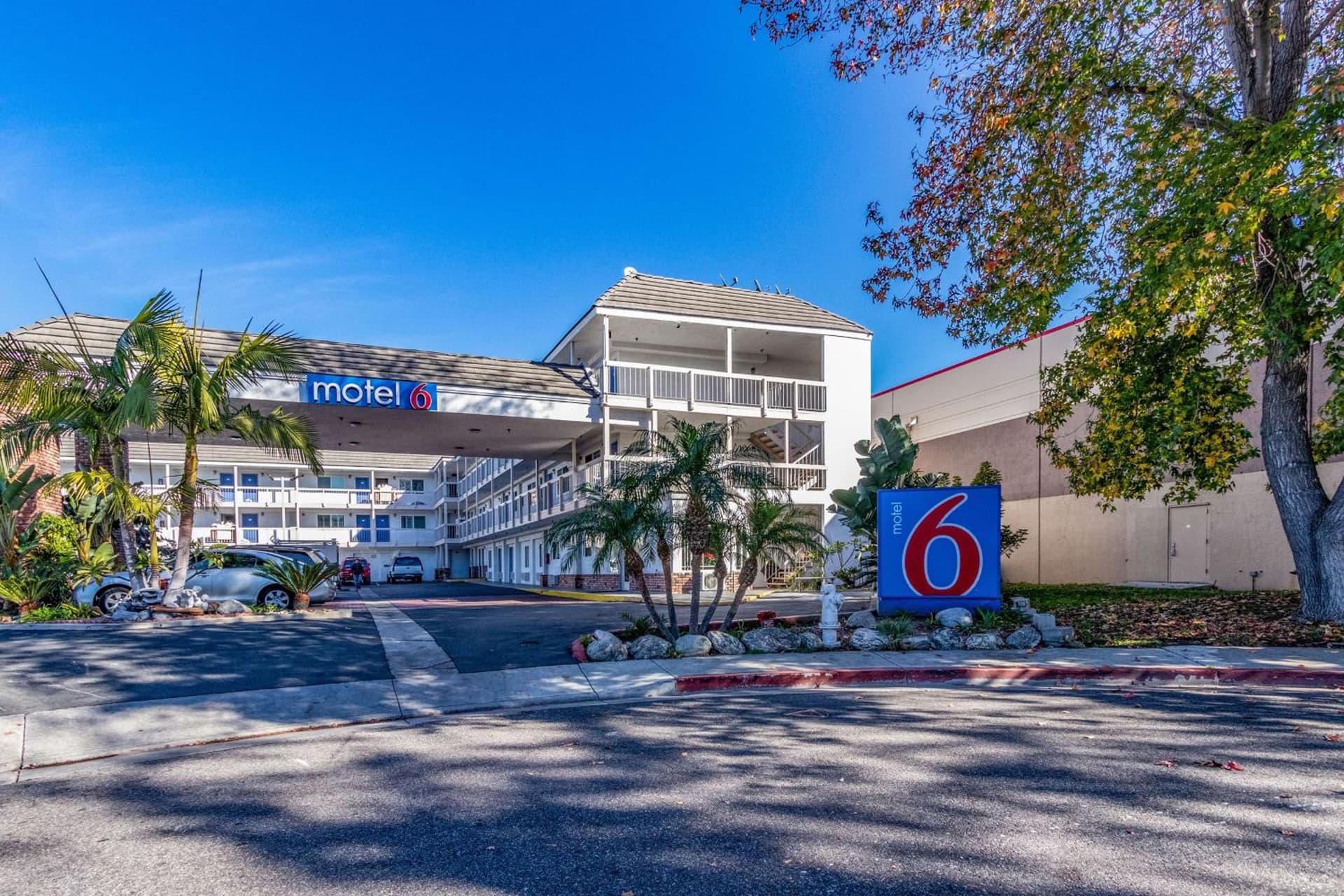 Motel 6-Fountain Valley, CA - Huntington Beach Area — hotel in Fountain Valley, California