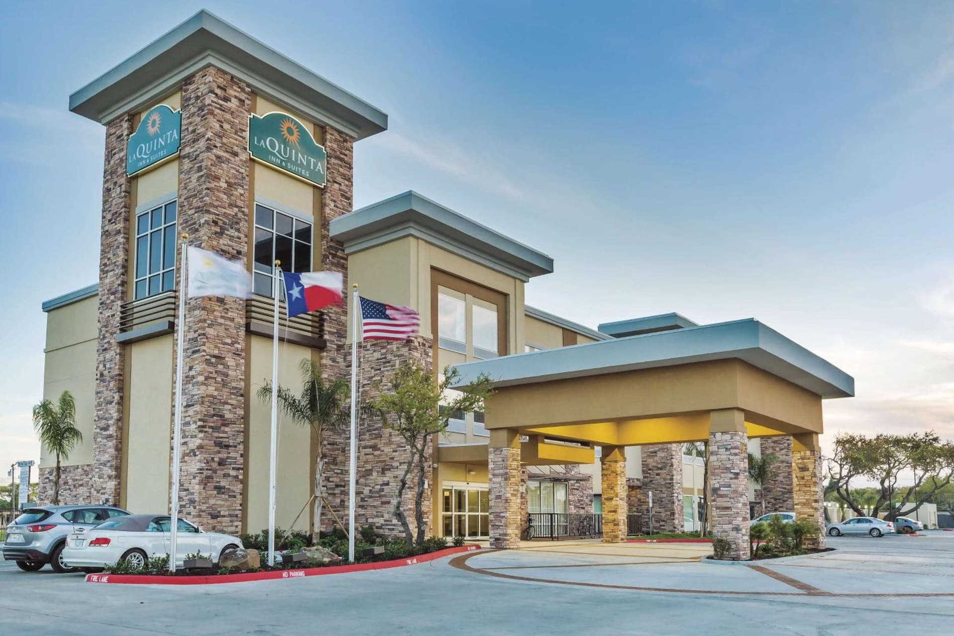 La Quinta by Wyndham Rockport - Fulton — hotel in Aransas Pass, Texas
