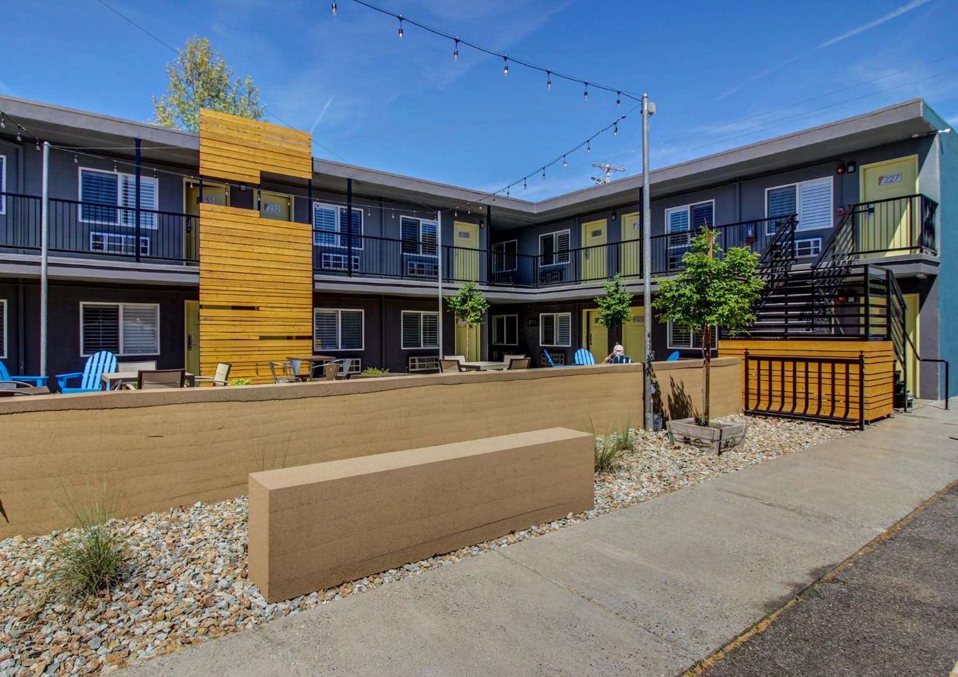 Americana Modern Hotel — hotel in Redding, California