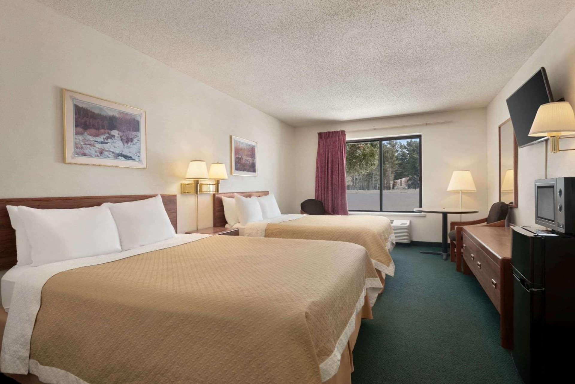 Days Inn by Wyndham Eagle River interior in Eagle River, WI — gallery photo 2
