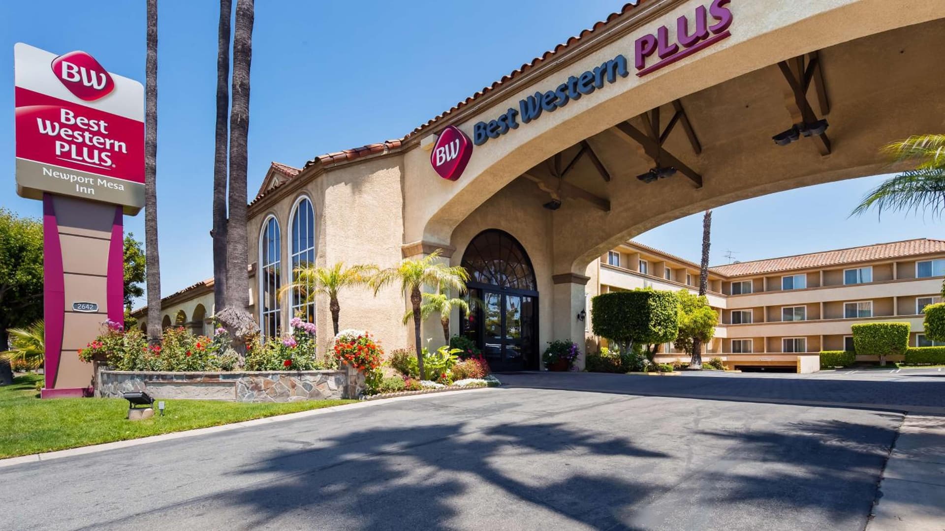 Best Western Plus Newport Mesa Inn — hotel in Costa Mesa, California