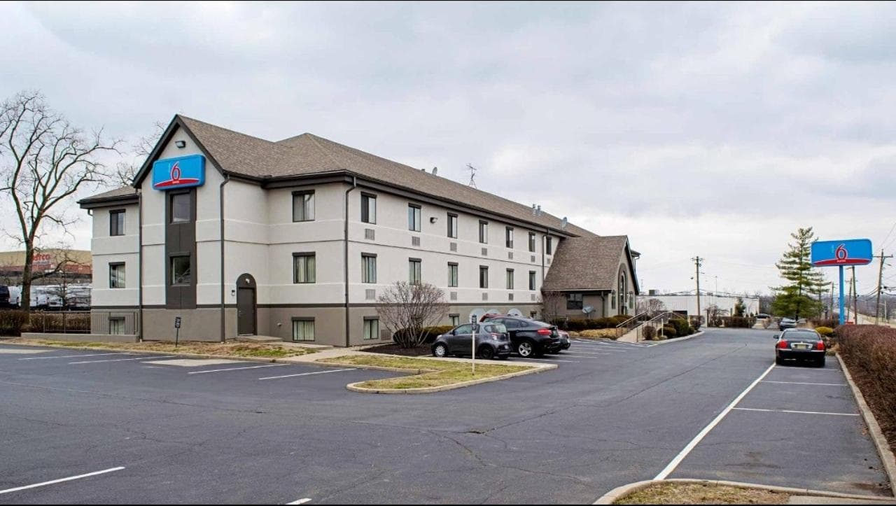Studio Lodge - Cincinnati - Springdale — hotel in Springdale, Ohio