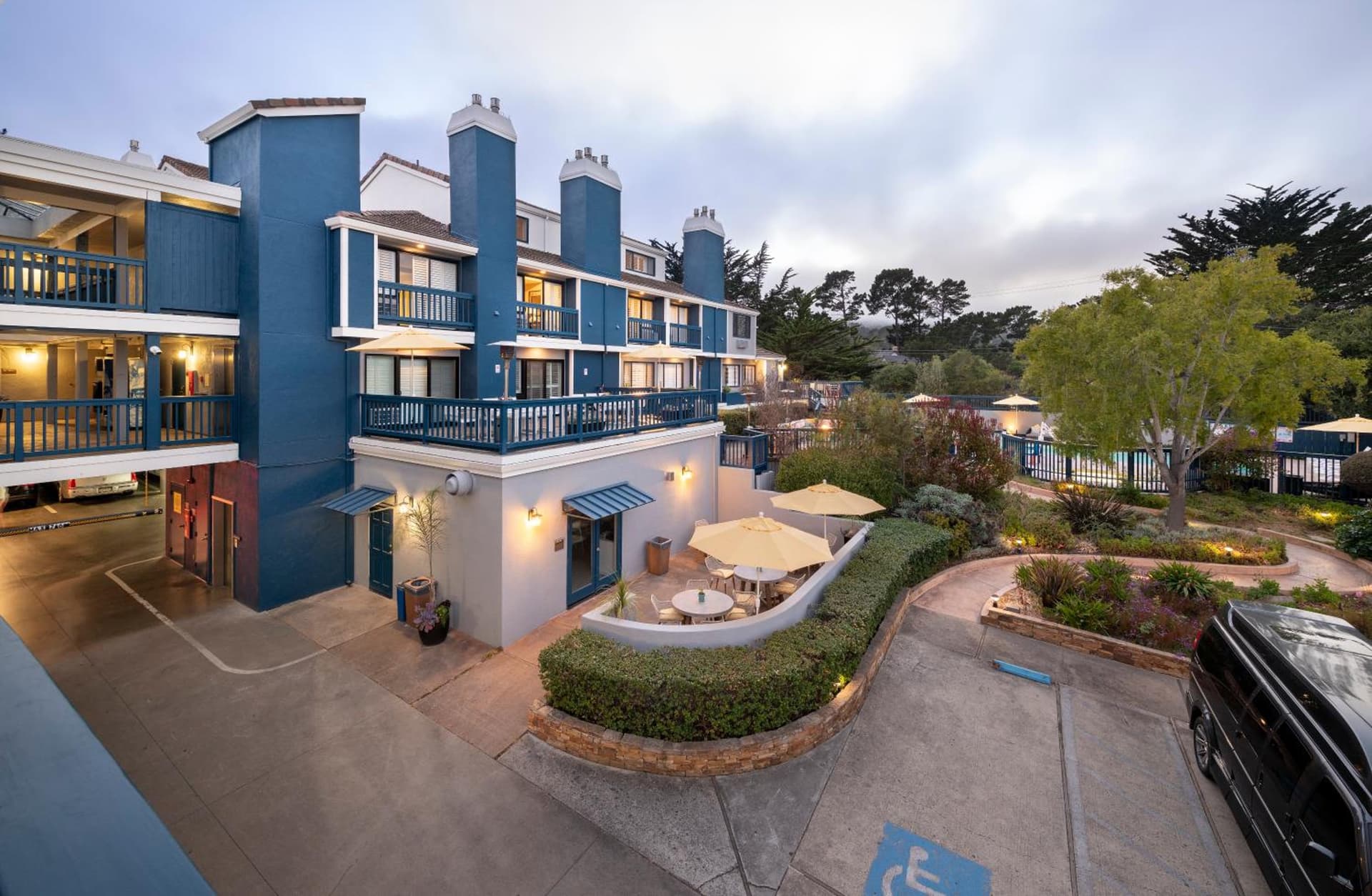 Mariposa Inn and Suites — hotel in Monterey, California