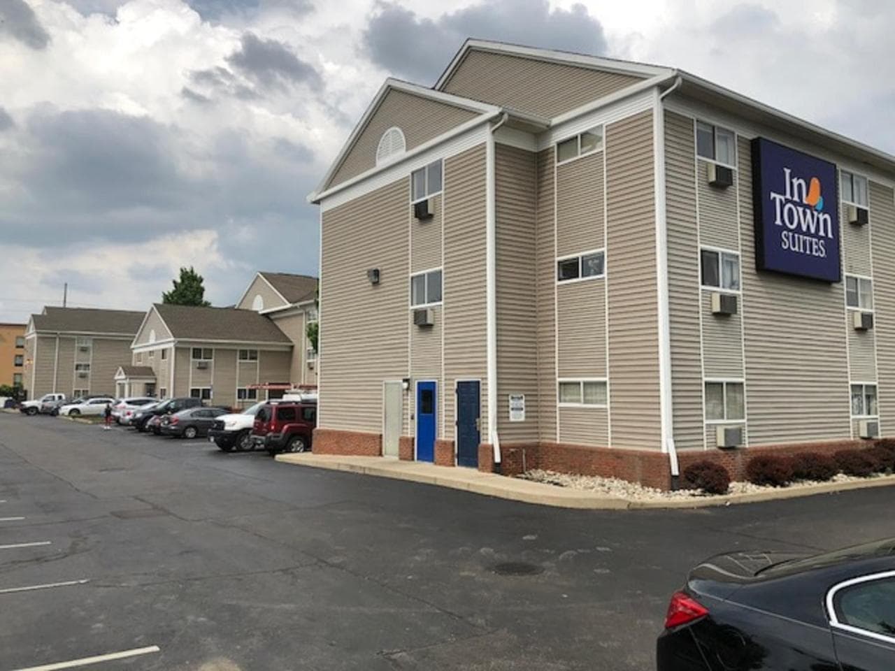 InTown Suites Extended Stay Select Dayton OH- Miamisburg featured exterior or lobby in Dayton, OH — similar hotel
