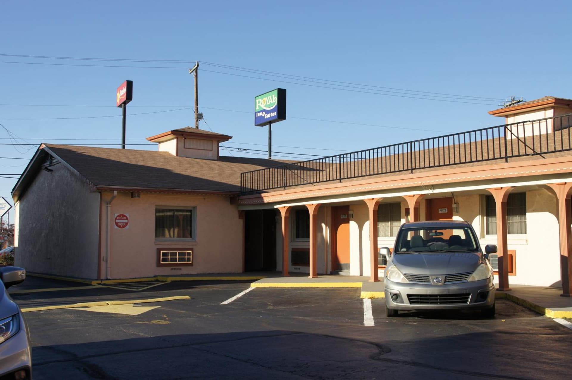 Royalinn & suites — hotel in Burlington, North Carolina
