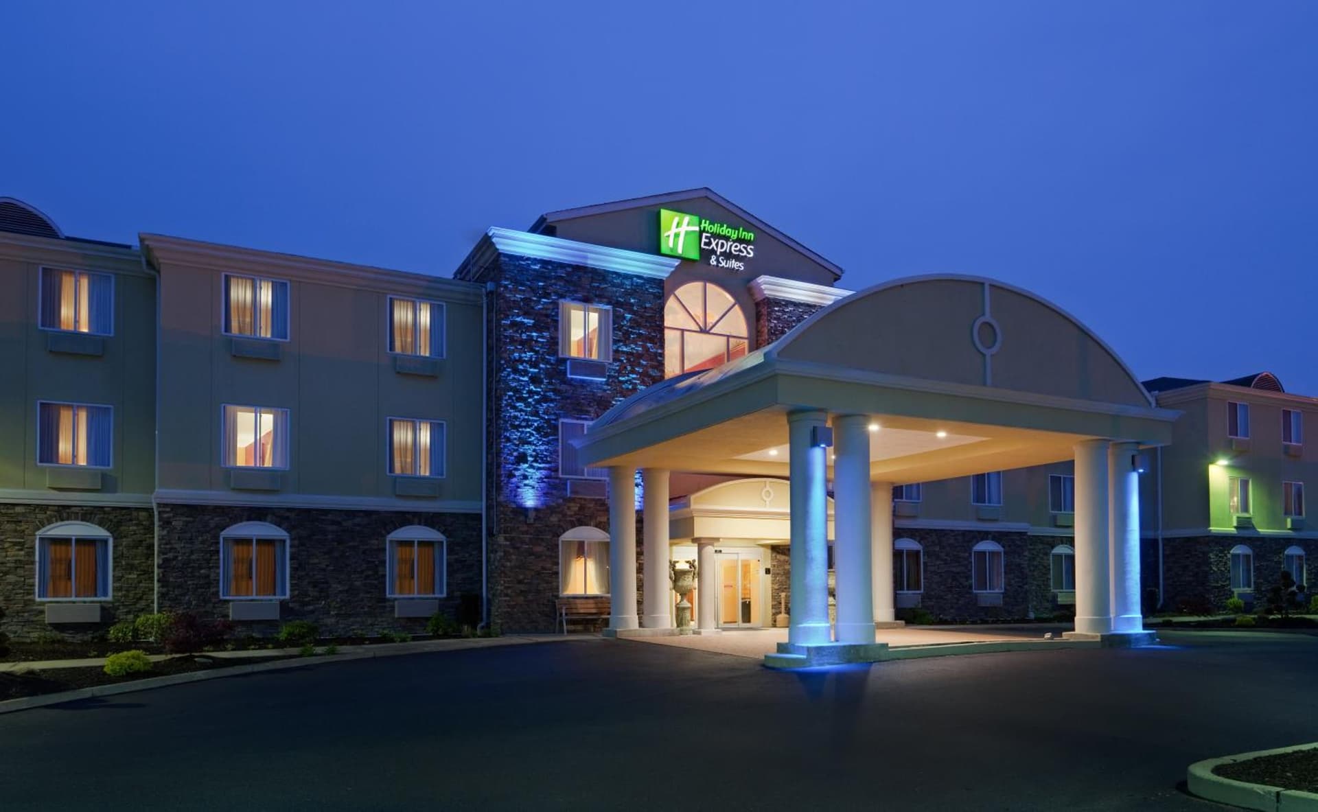Holiday Inn Express Hotel & Suites Swansea by IHG — hotel in Smith Mills, Massachusetts
