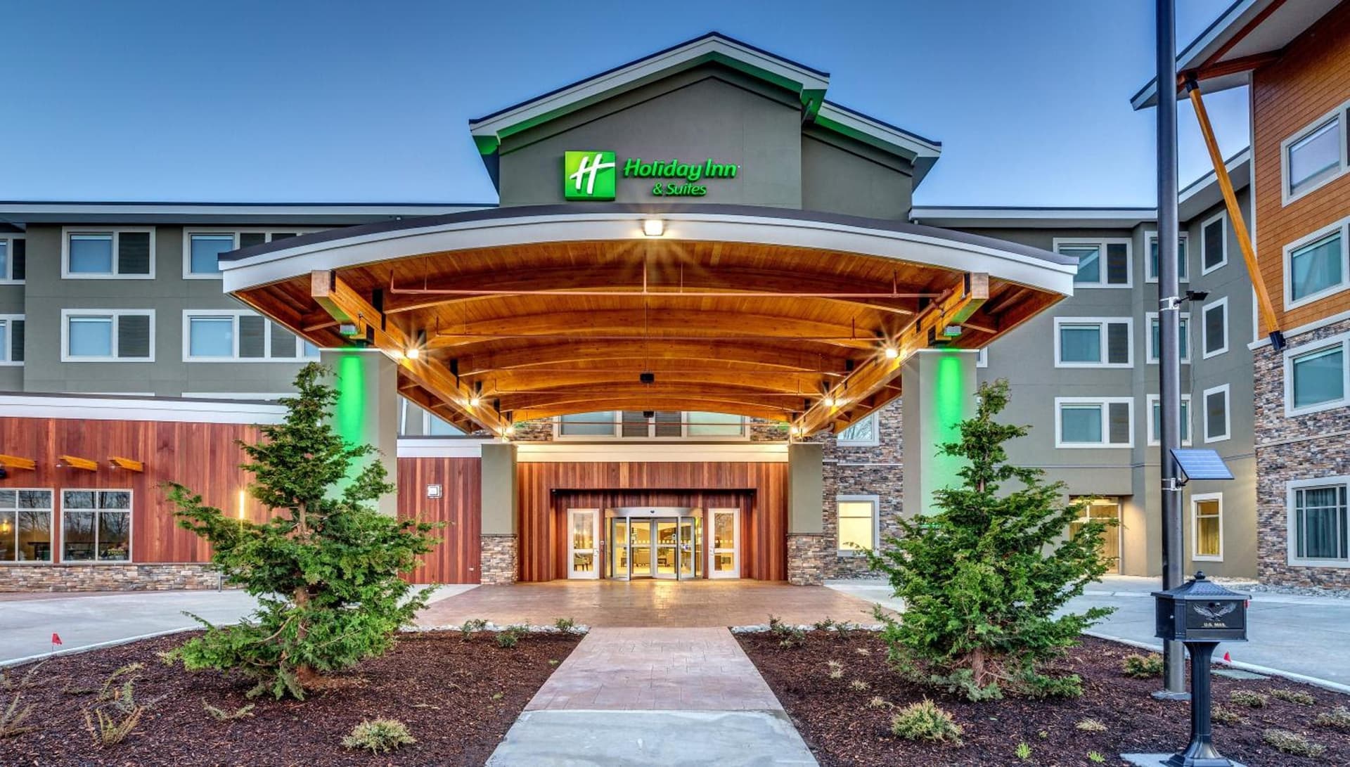 Holiday Inn & Suites Bellingham by IHG — hotel in Bellingham, Washington