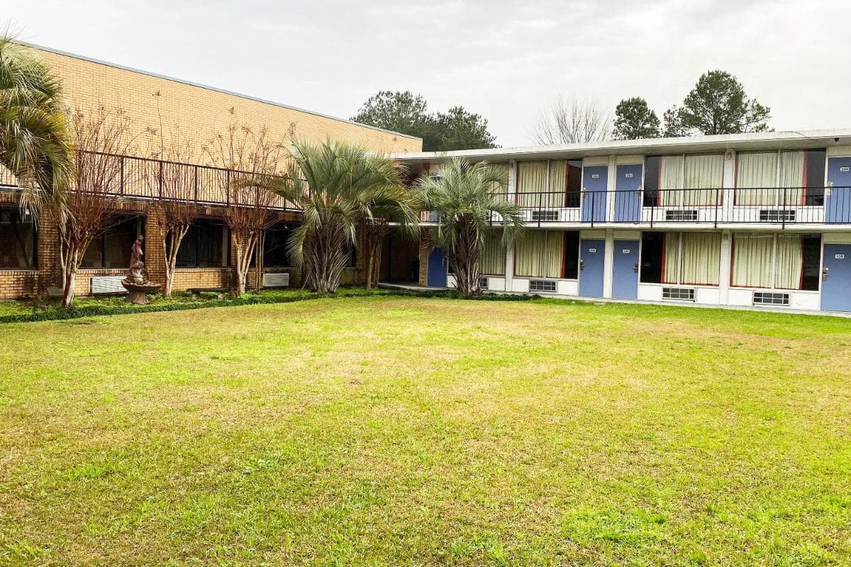 Landmark Hotel — hotel in Leesville, Louisiana