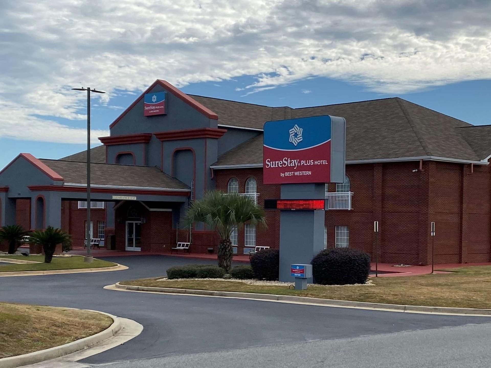 SureStay Plus Hotel by Best Western Warner Robins AFB — hotel in Warner Robins, Georgia