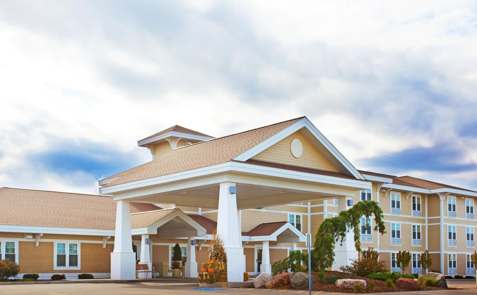 Holiday Inn Express & Suites Iron Mountain by IHG — hotel in Iron Mountain, Michigan