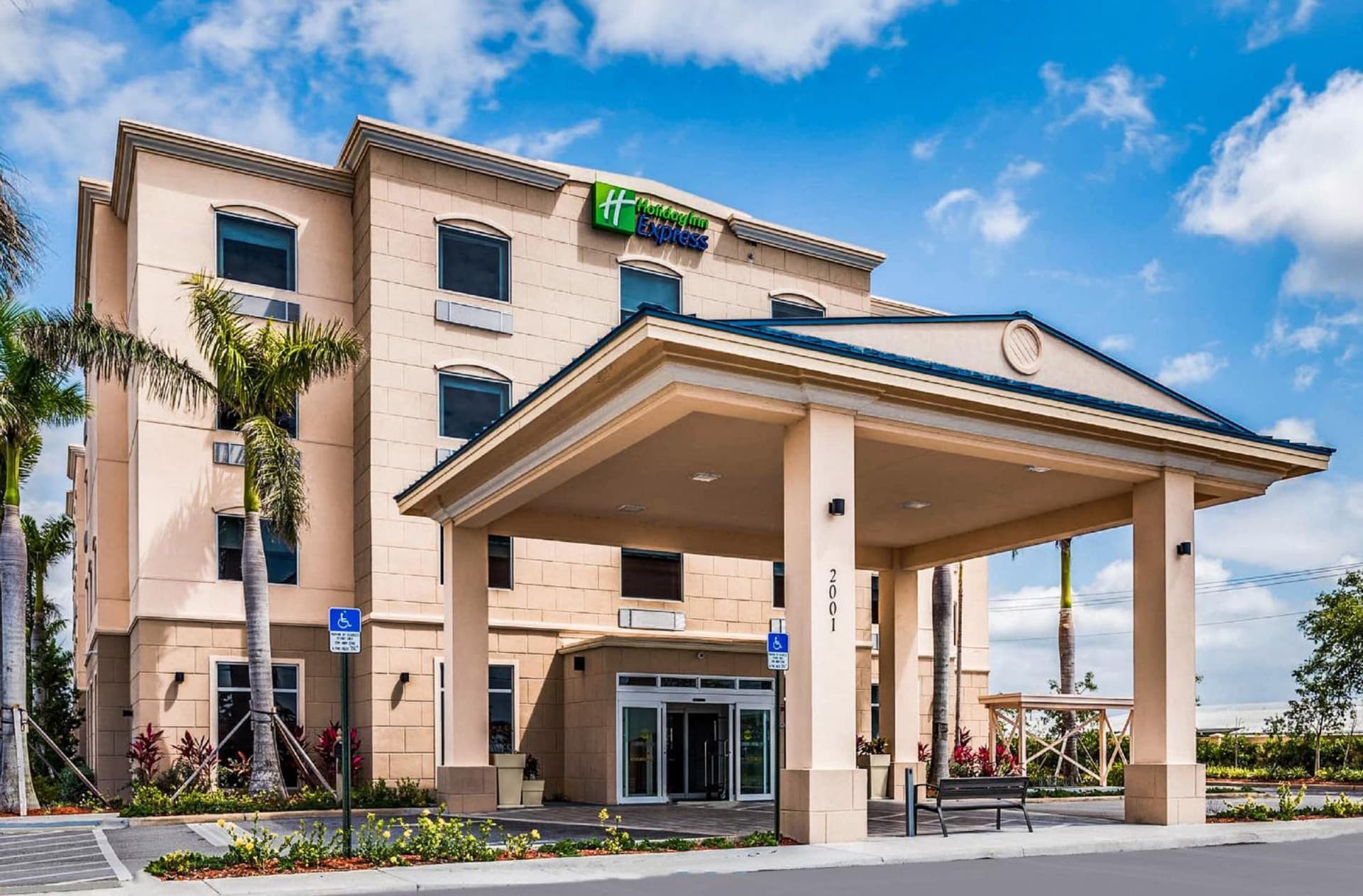 Holiday Inn Express & Suites Boynton Beach by IHG — hotel in Boynton Beach, Florida