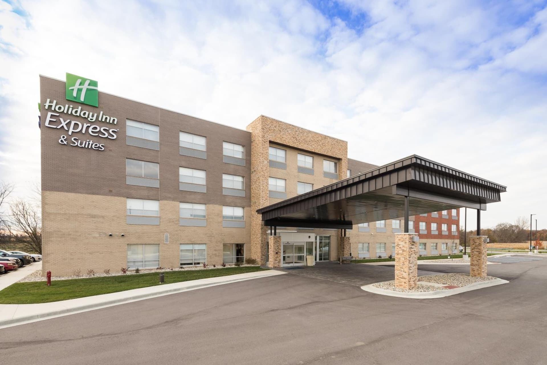 Holiday Inn Express & Suites - Auburn by IHG — hotel in Auburn, Indiana