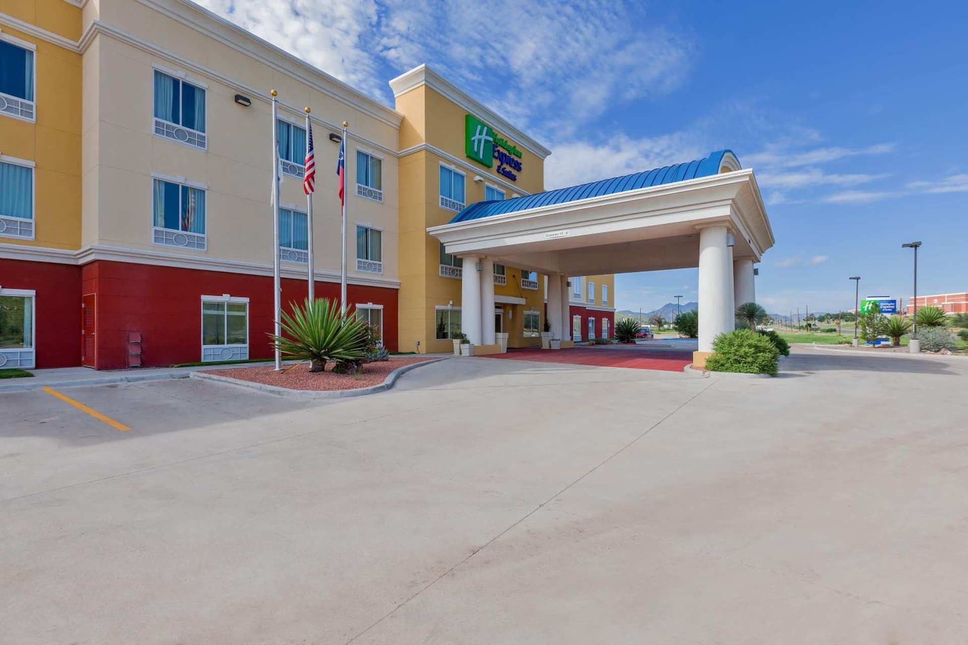 Holiday Inn Express and Suites Alpine by IHG — hotel in Alpine, Texas