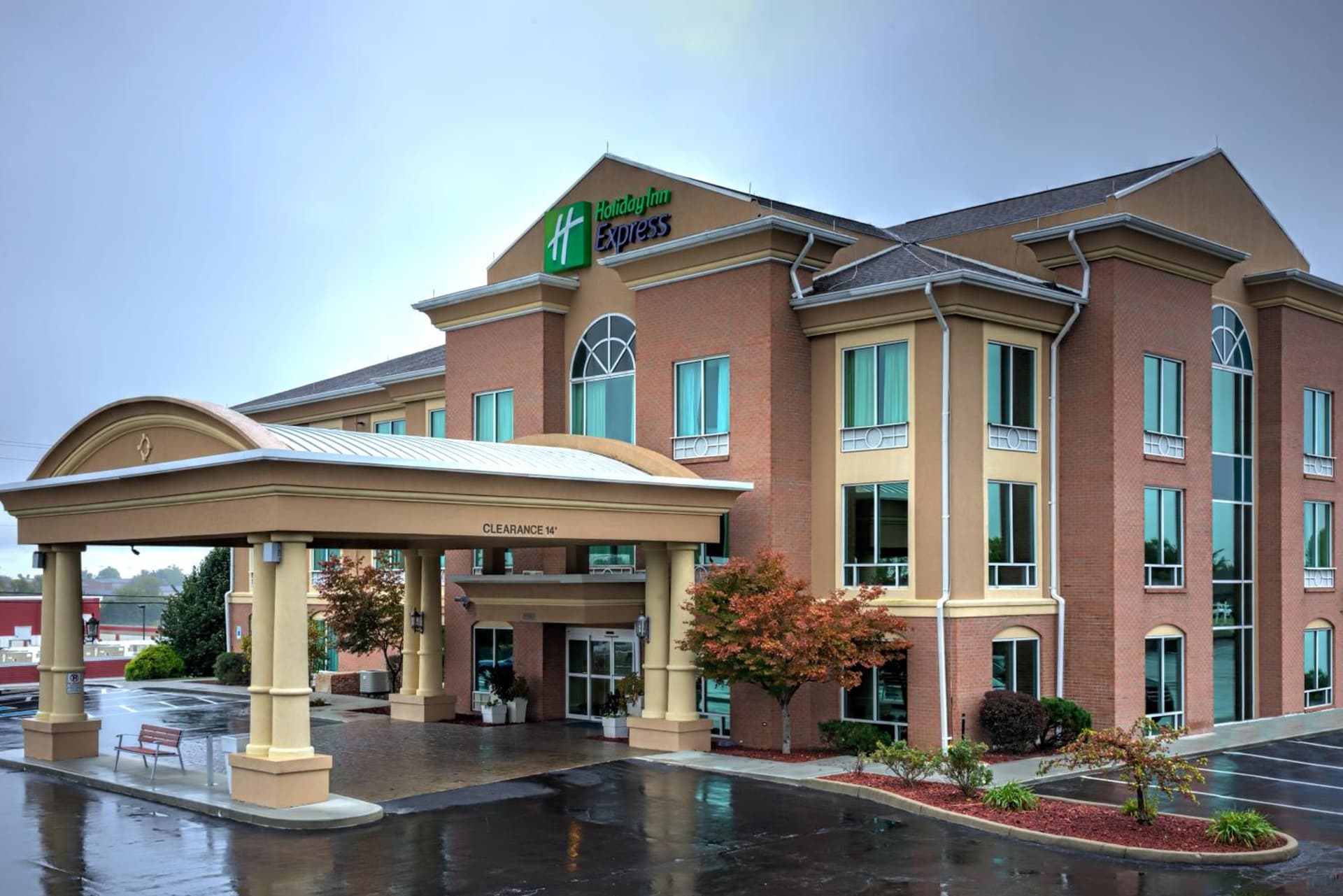Holiday Inn Express Hotel & Suites Richmond by IHG — hotel in Richmond, Kentucky