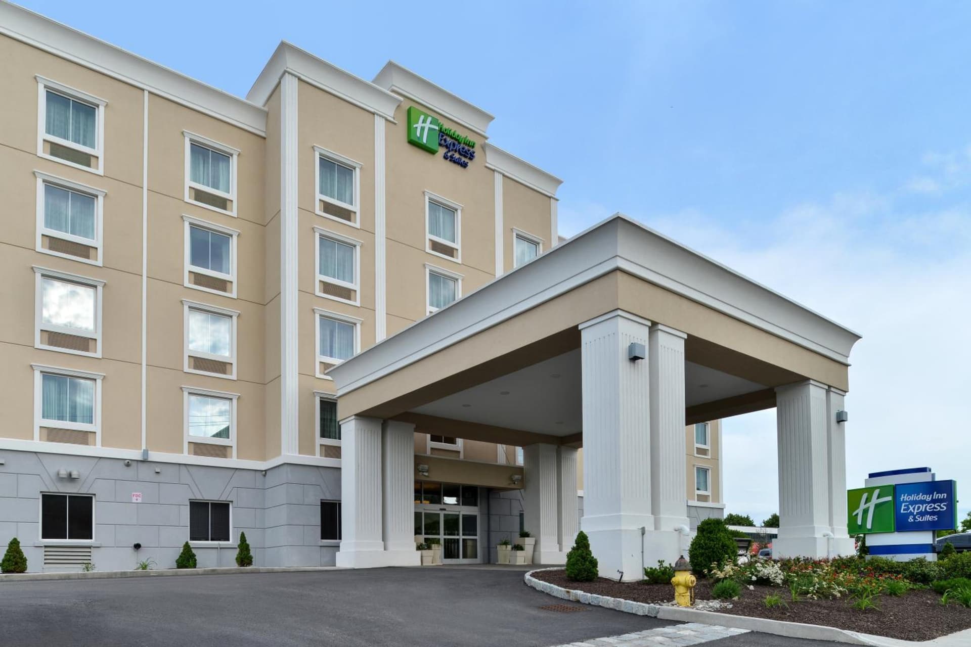Holiday Inn Express & Suites Peekskill-Lower Hudson Valley by IHG — hotel in Peekskill, New York