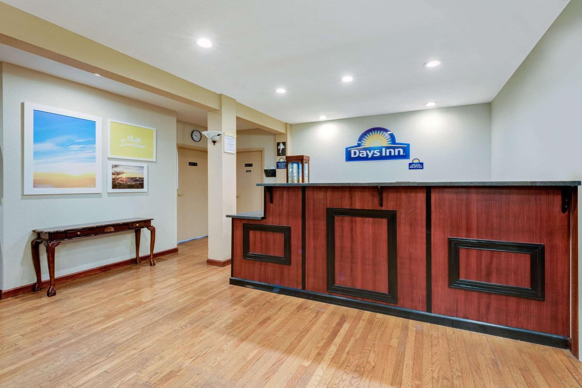 Days Inn by Wyndham Fairmont property views in Fairmont, WV — gallery photo 3