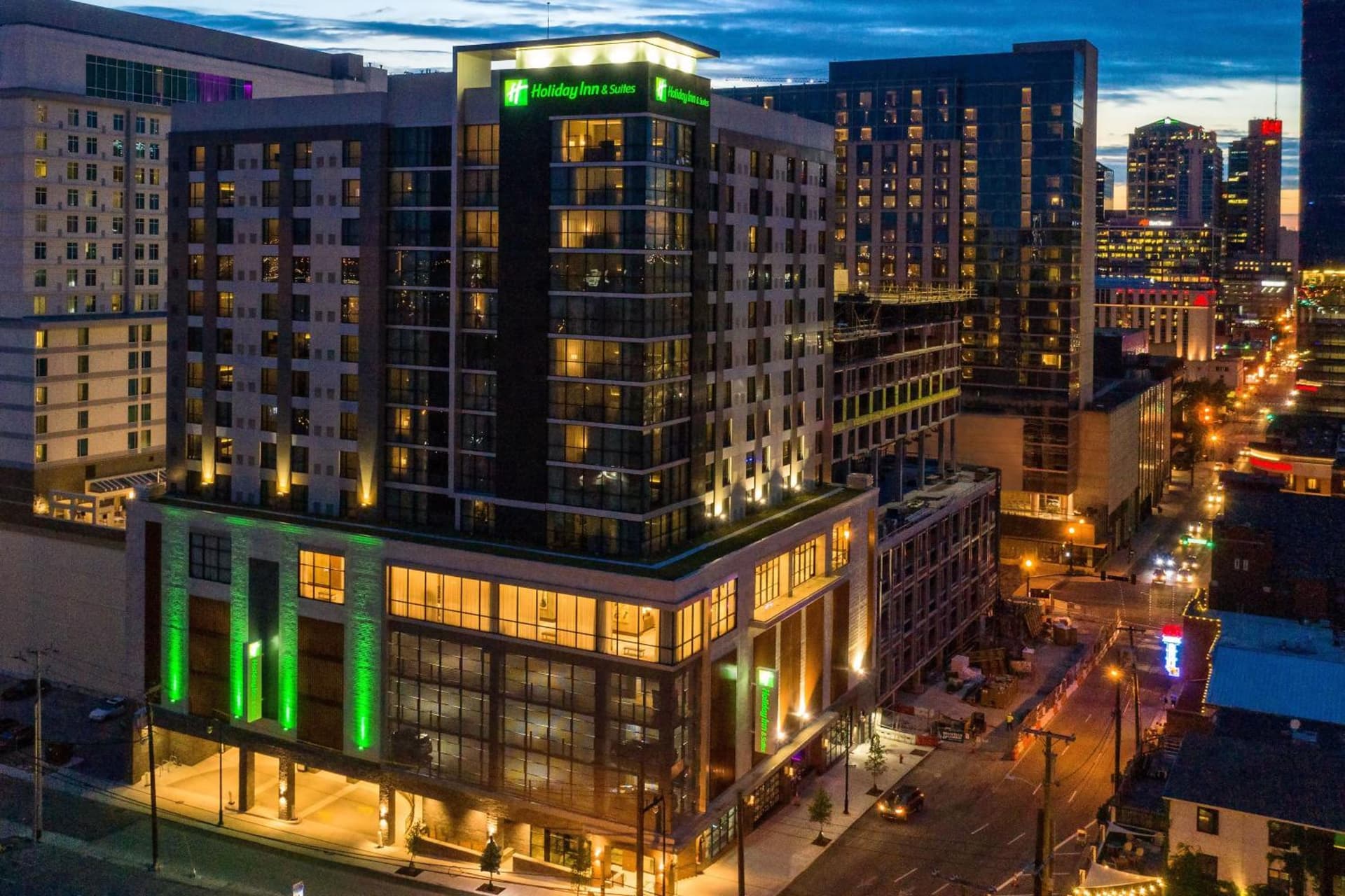 Holiday Inn & Suites Nashville Downtown - Broadway by IHG — hotel in Nashville, Tennessee