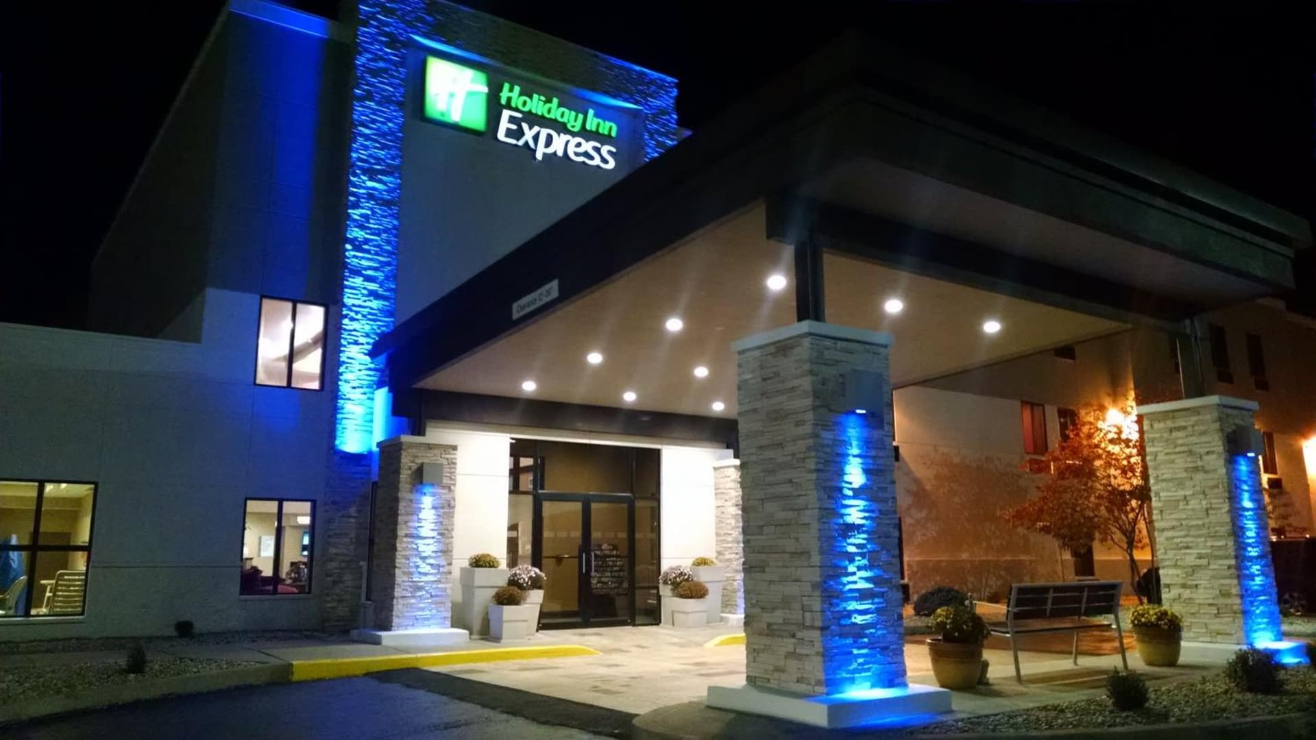Holiday Inn Express Cloverdale - Greencastle by IHG featured exterior or lobby in Cloverdale, IN — similar hotel